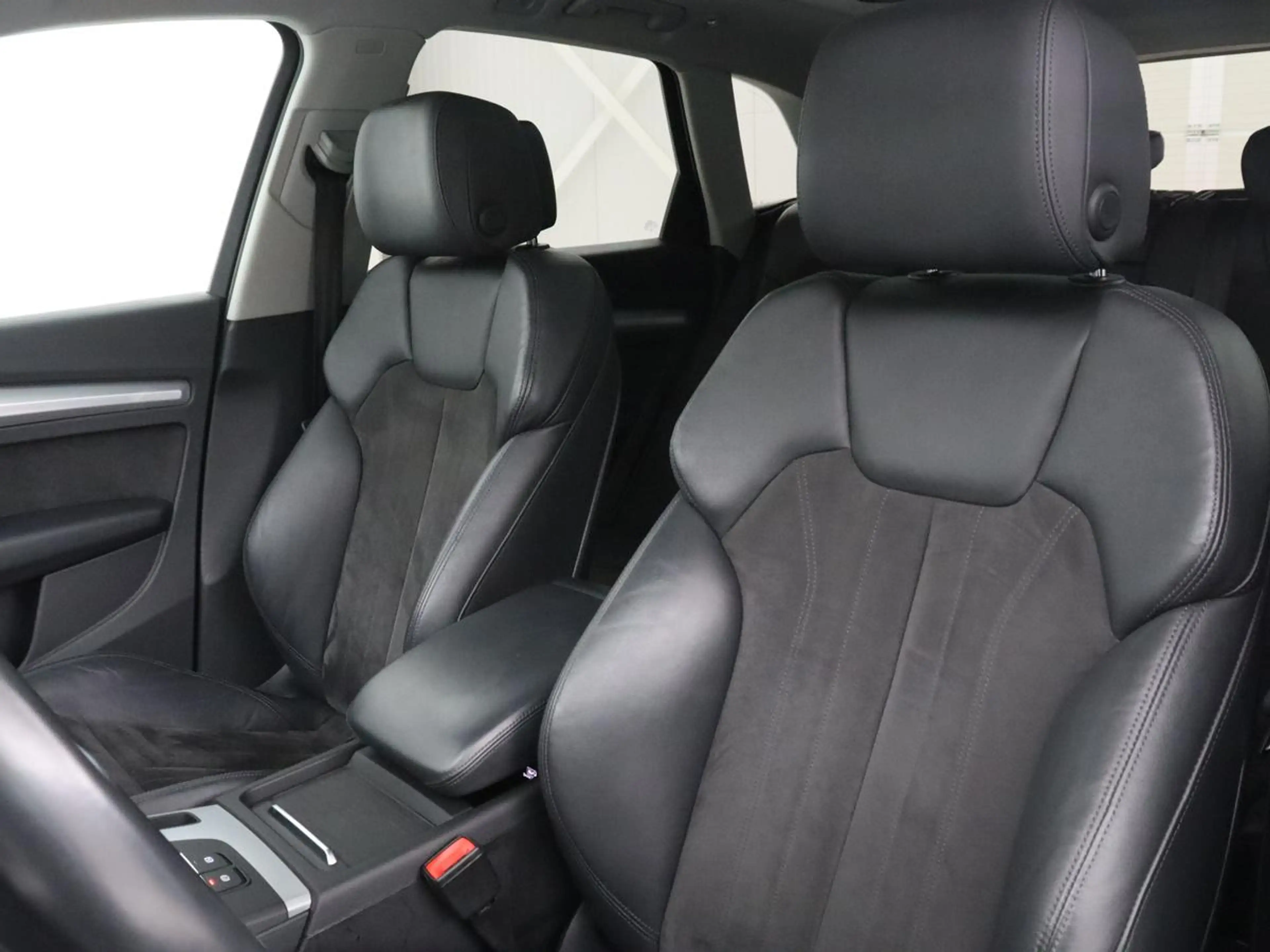 Audi Q5 50 TFSI e quattro S edition | SOH 85,5% | Panorama — photo 6