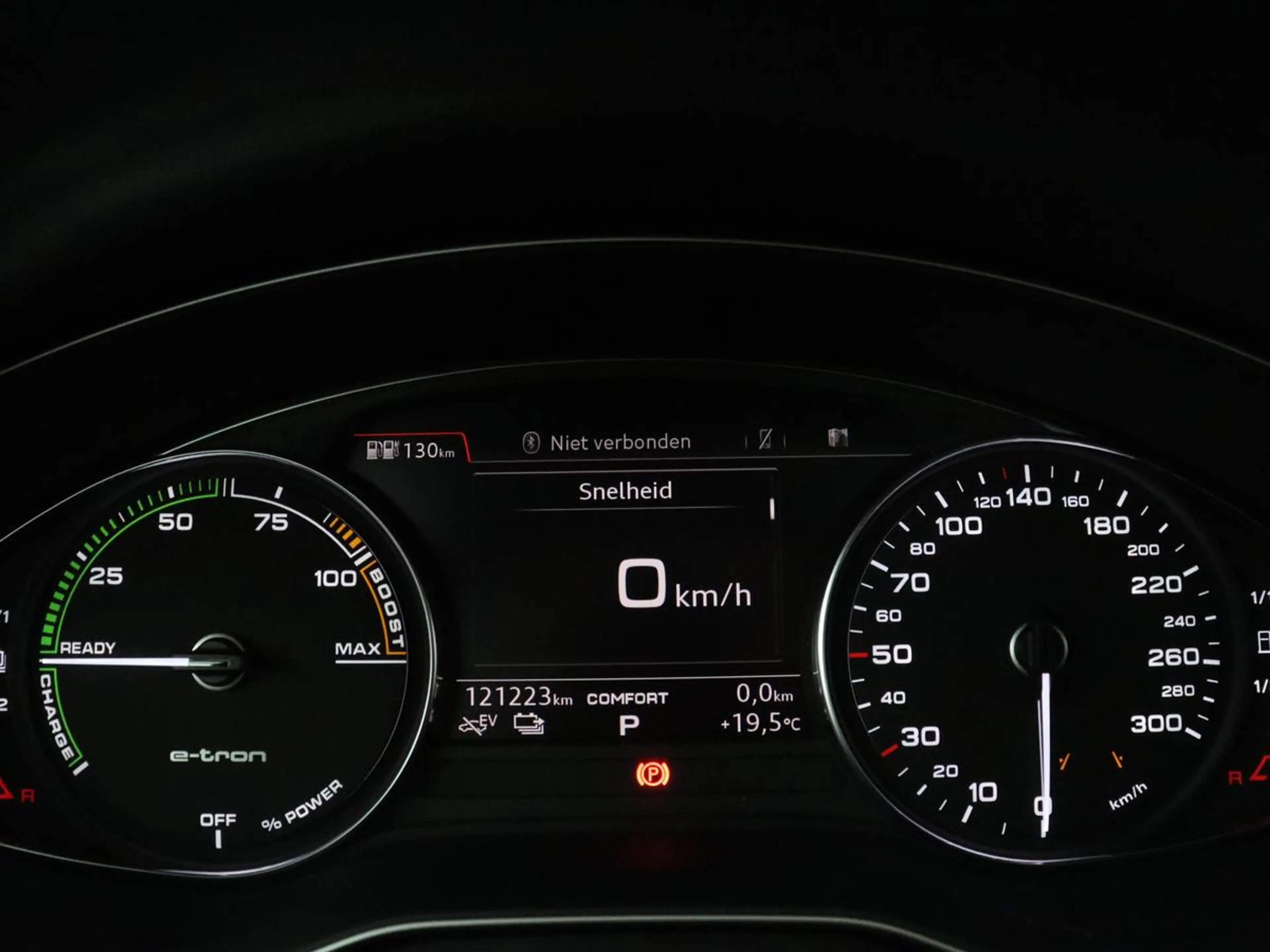 Audi Q5 50 TFSI e quattro S edition | SOH 85,5% | Panorama — photo 39