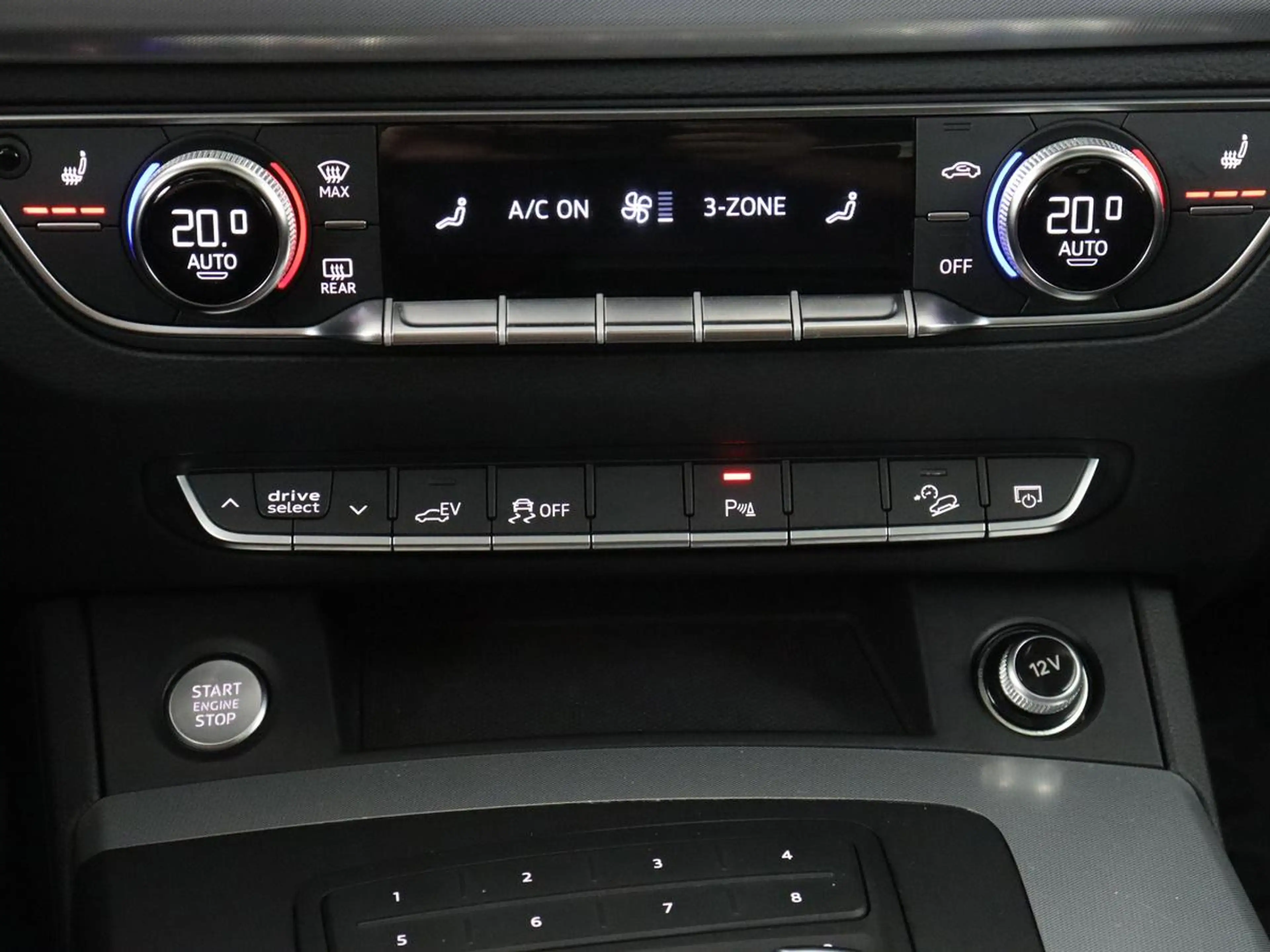 Audi Q5 50 TFSI e quattro S edition | SOH 85,5% | Panorama — photo 28