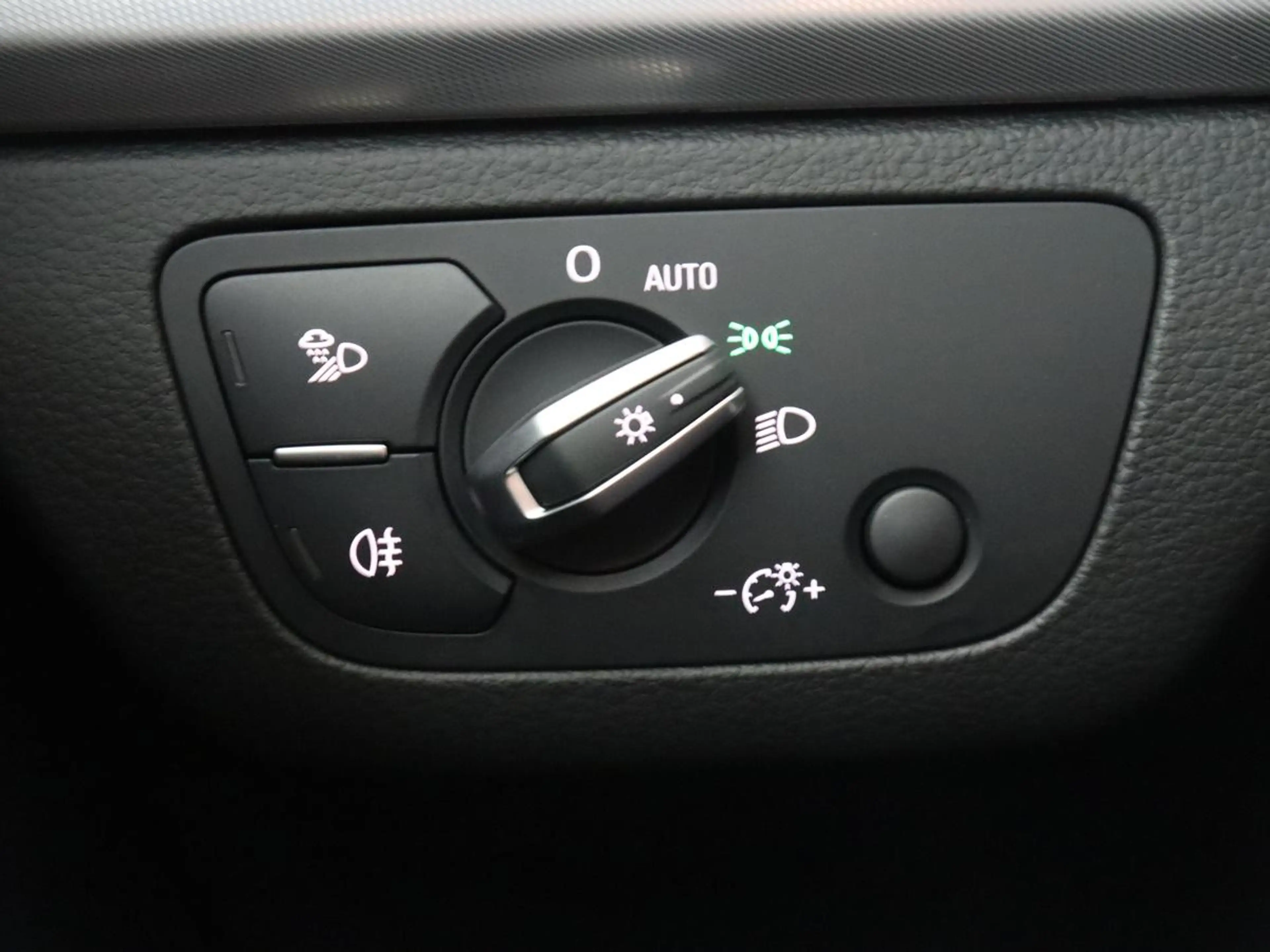 Audi Q5 50 TFSI e quattro S edition | SOH 85,5% | Panorama — photo 26