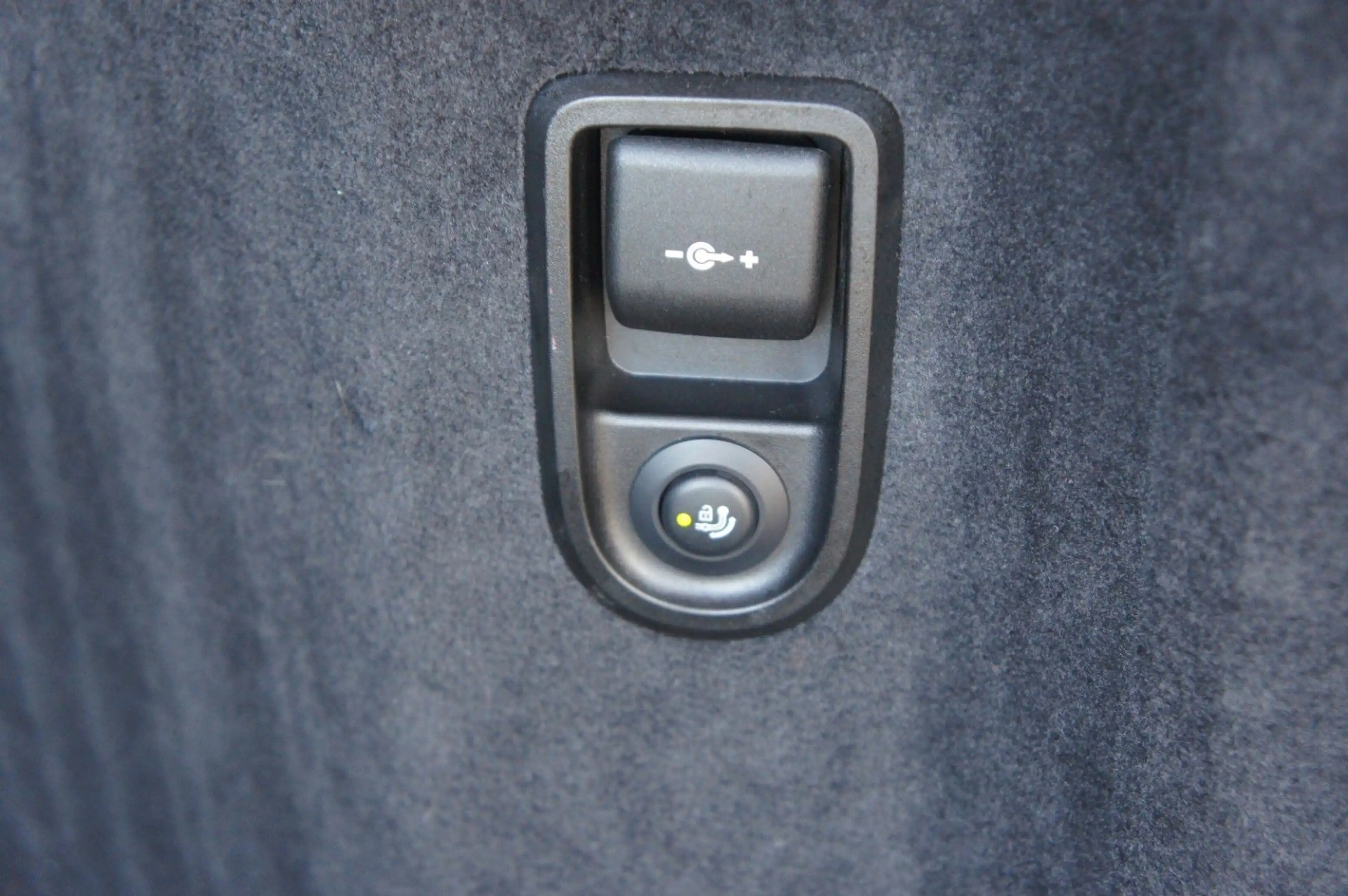 BMW 530 i xDrive Luxury Line*AHK*LEDER*KAM*LIVE*AMBIE — photo 10