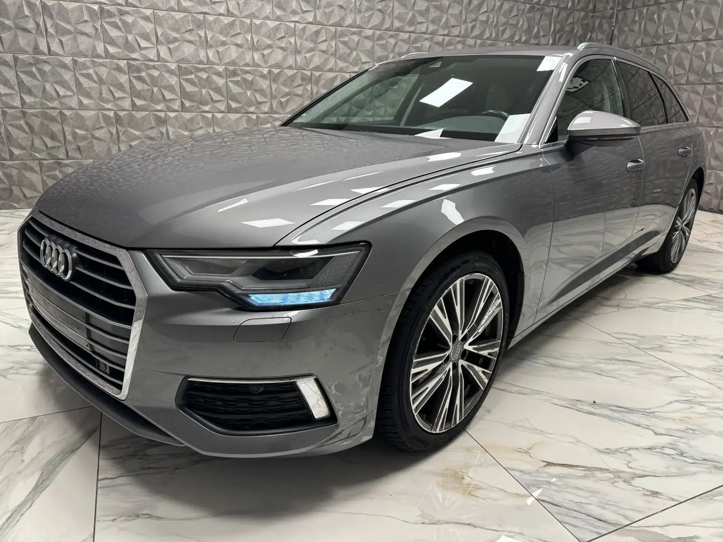 Audi A6 Avant 40 TDI S-tronic Grau - 1