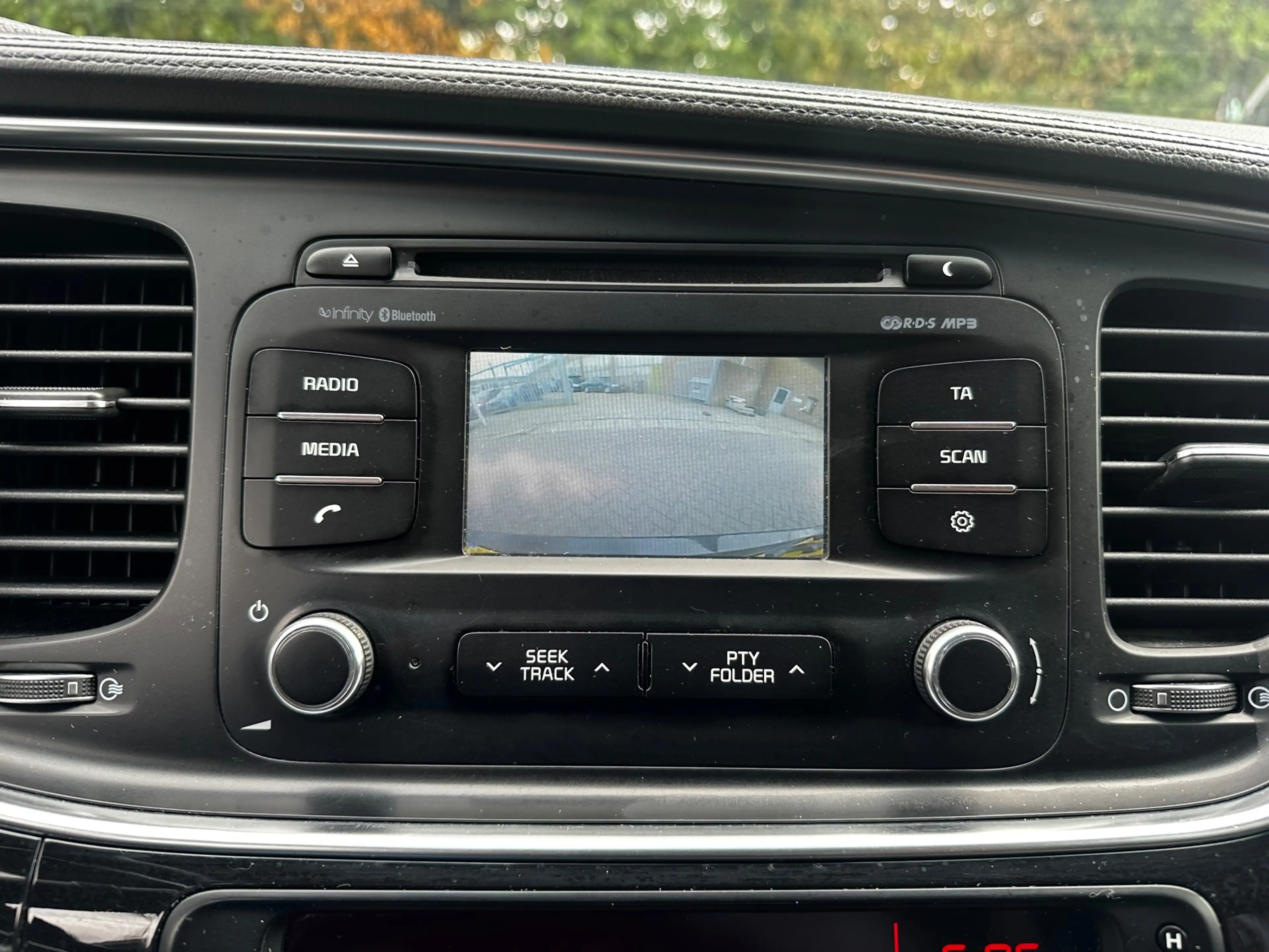 Kia Optima 1.7 CRDi ExecutiveLine — photo 15