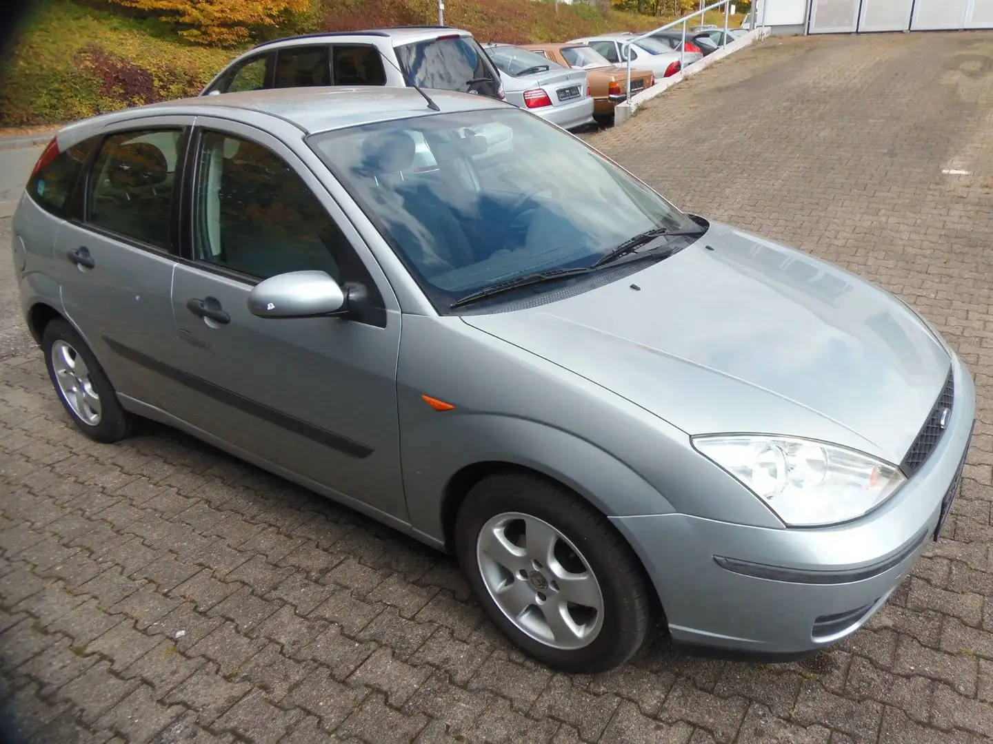 Ford Focus 1,8 Viva 8 Fach bereift Silber - 2