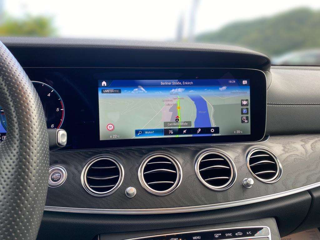 Mercedes-Benz E 220