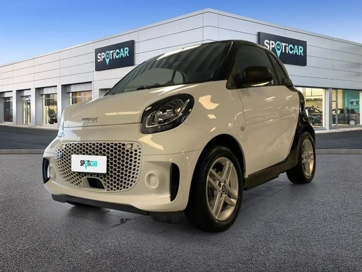 smart forTwo coupè EQ 60kW pure Weiß - 1