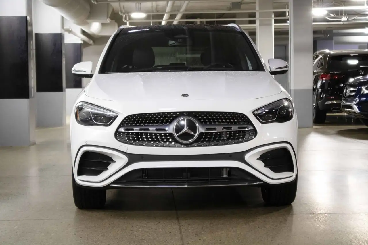 Mercedes-Benz GLA photo Mercedes-Benz GLA