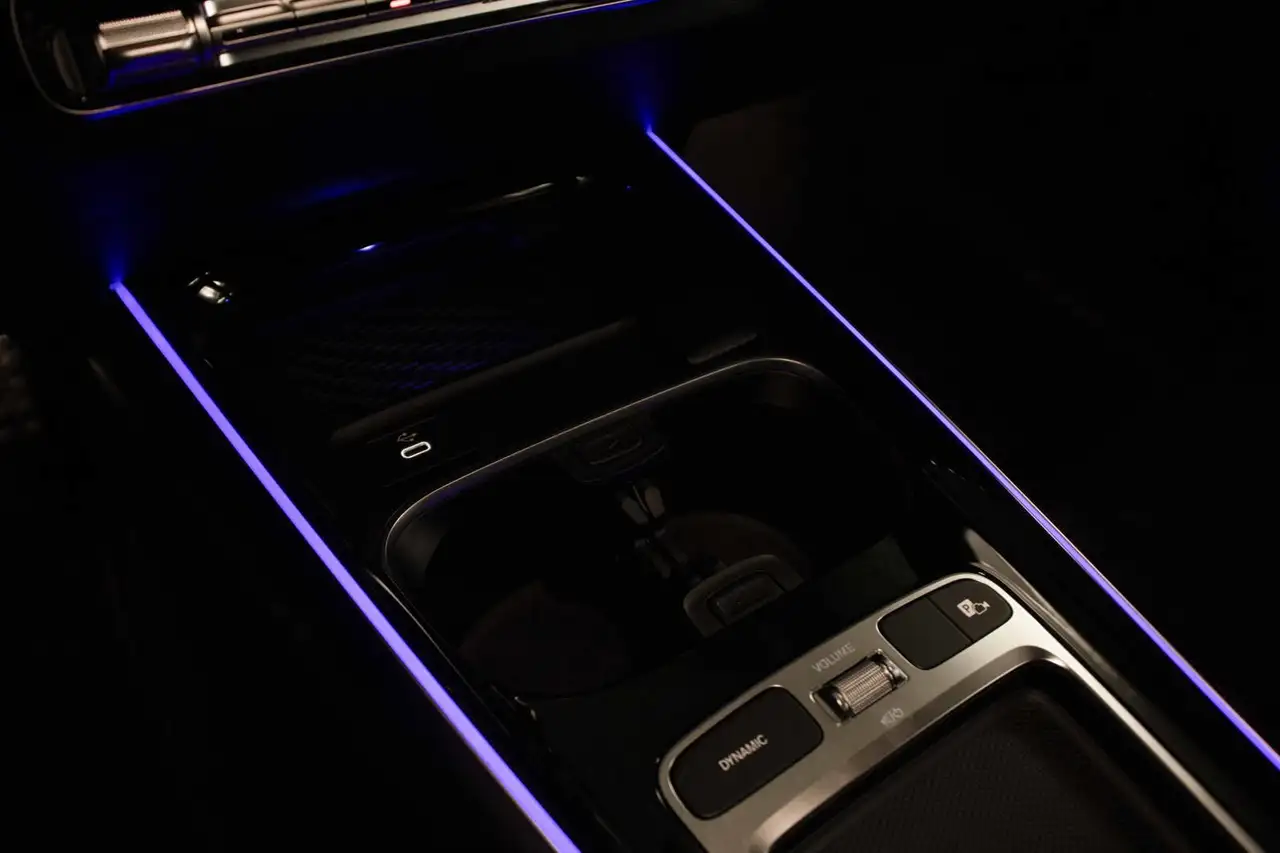 Mercedes-Benz GLA photo Mercedes-Benz GLA