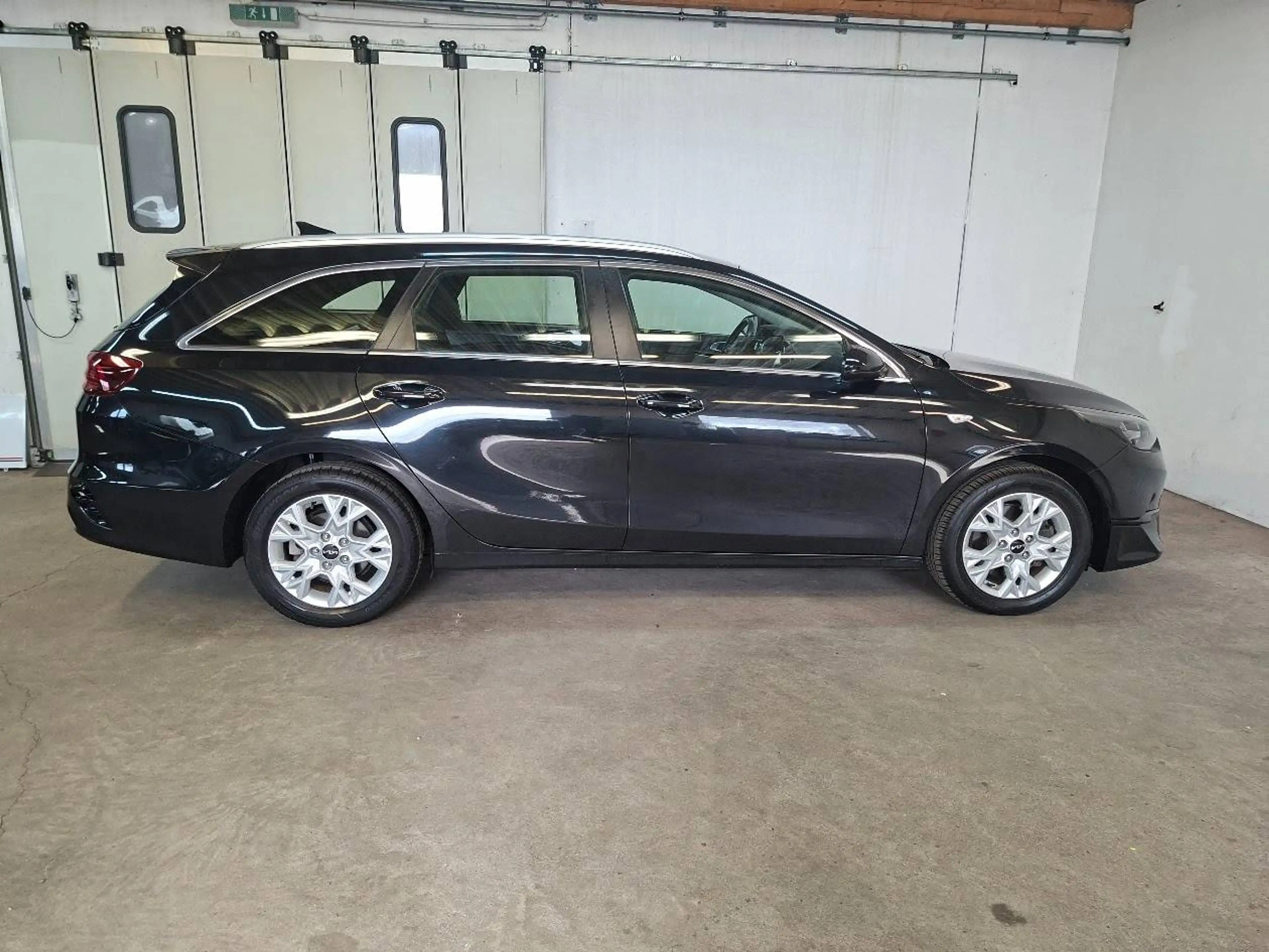 Kia Ceed SW / cee'd SW 1.6 CRDi Mild Hybrid Vision — photo 5