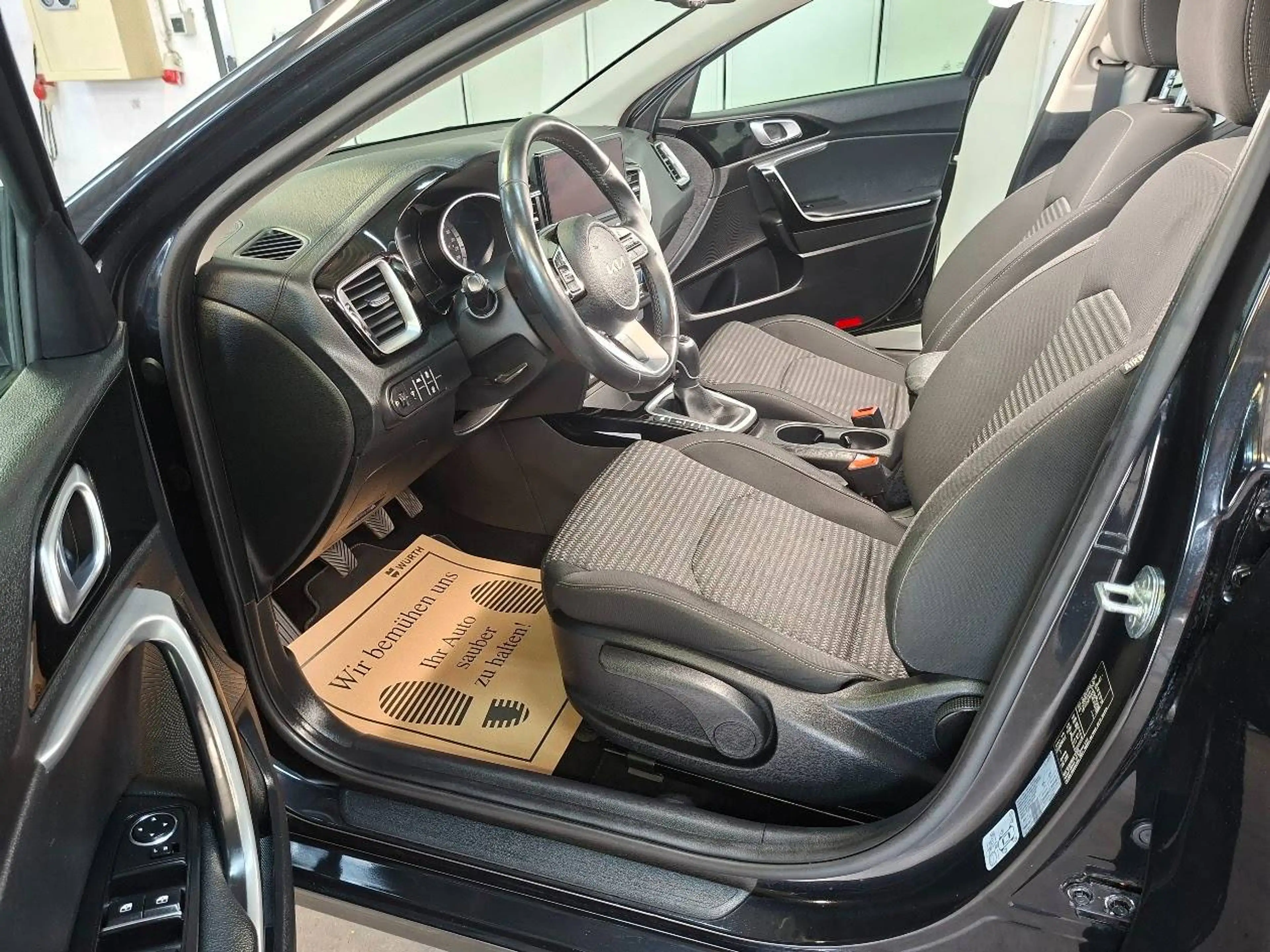 Kia Ceed SW / cee'd SW 1.6 CRDi Mild Hybrid Vision — photo 7