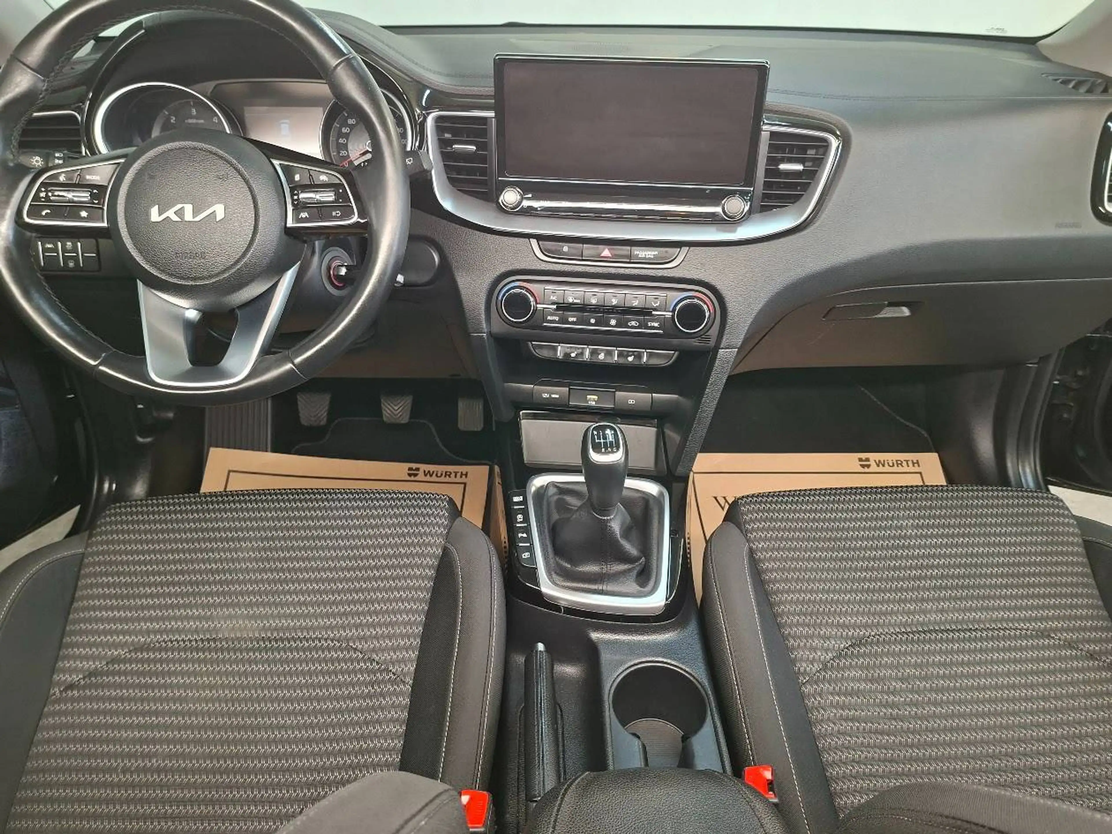 Kia Ceed SW / cee'd SW 1.6 CRDi Mild Hybrid Vision — photo 8