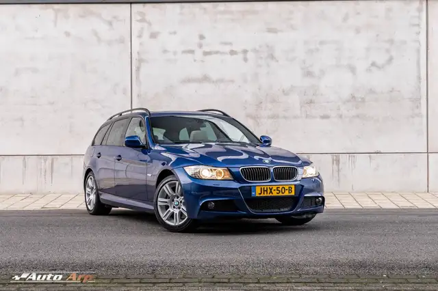BMW 325 3-serie Touring 325xi High Executive