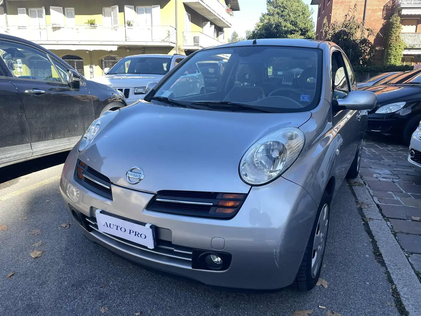 Nissan Micra Micra 3p 1.0 AUTOMATICA, NEOPATENTATI OK Grigio - 2