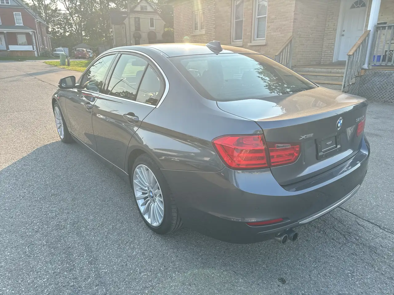 BMW 3 Series снимка BMW 3 Series