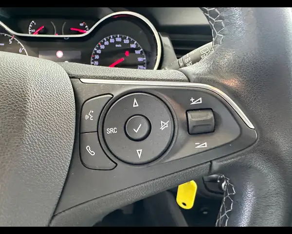 Opel Crossland view 12