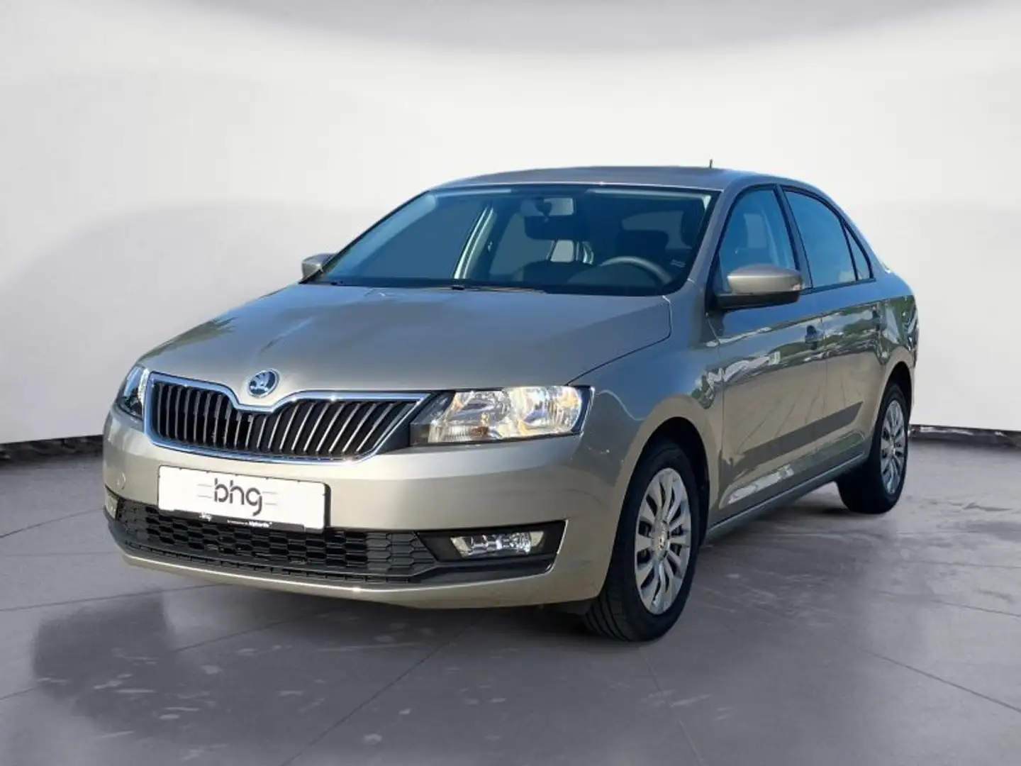 Skoda 1.0 TSI Active Бежевий - 2