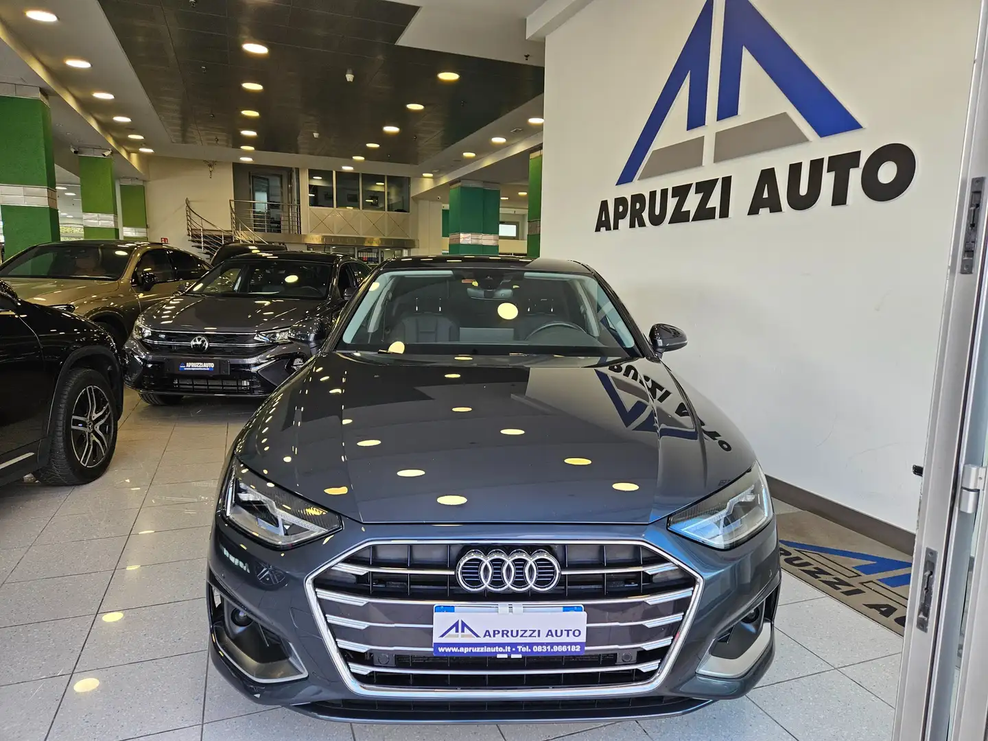 Audi A4 A4 35 2.0 tdi mhev Business Advanced 163cv s-tr. Grigio - 2