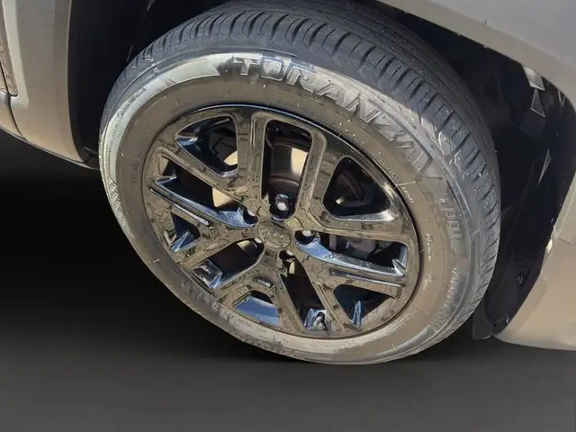 Jeep Renegade view 8