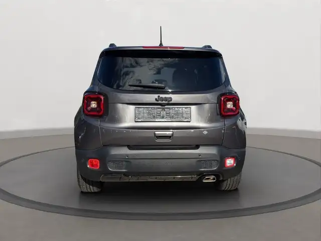 Jeep Renegade view 4
