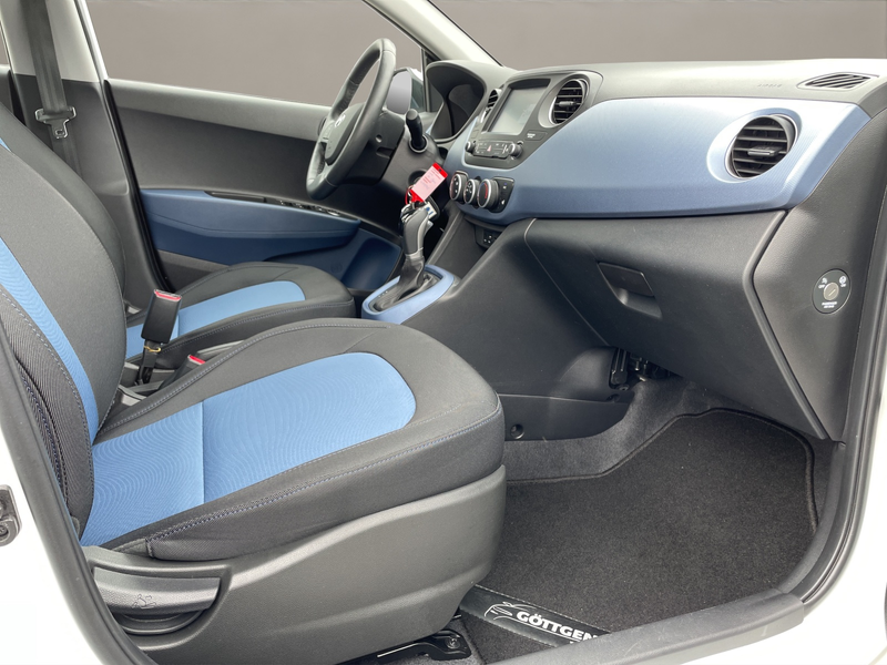 Hyundai i10 1.0 Trend NAVI BT DAB SITZH. GJR — photo 13