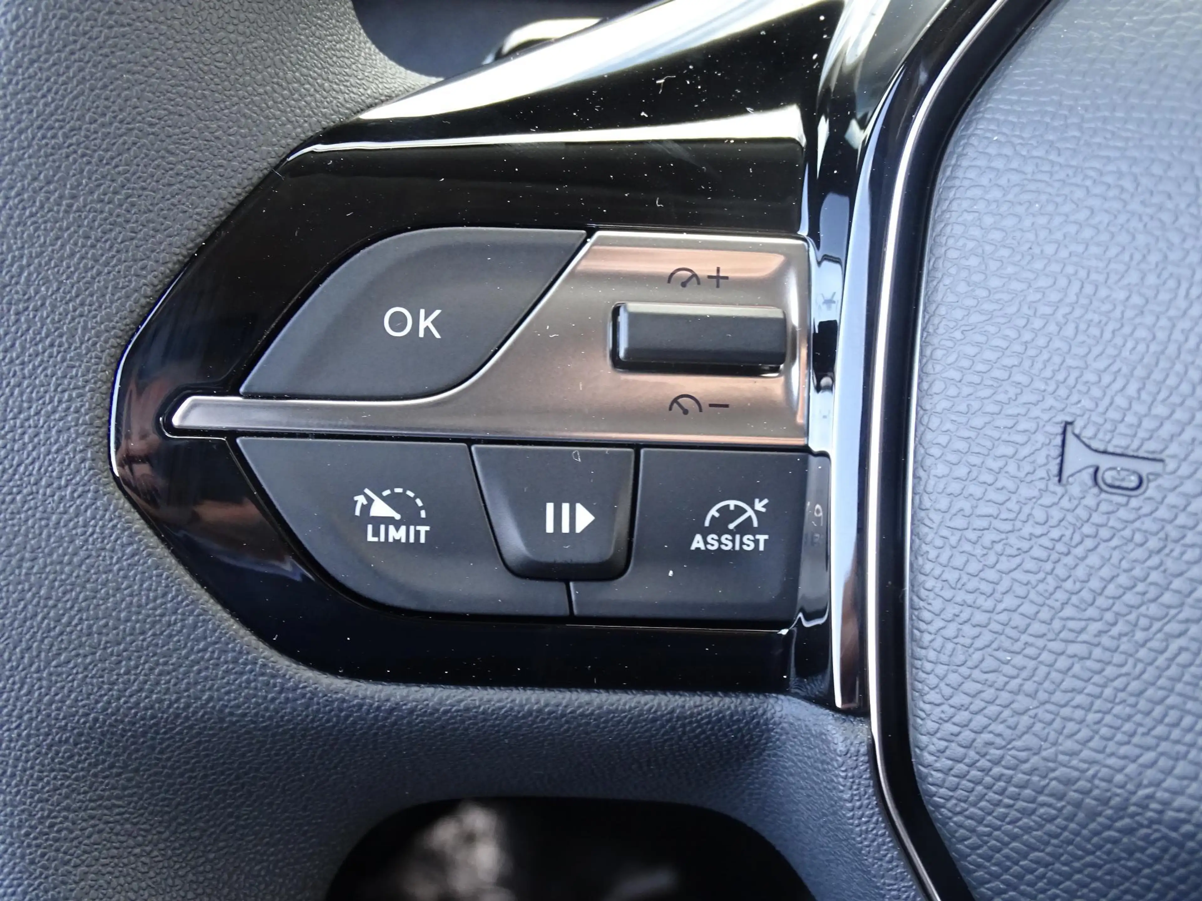Peugeot Partner 1.5 BHDi L1 Heavy 96kW s/s EAT8 — photo 12