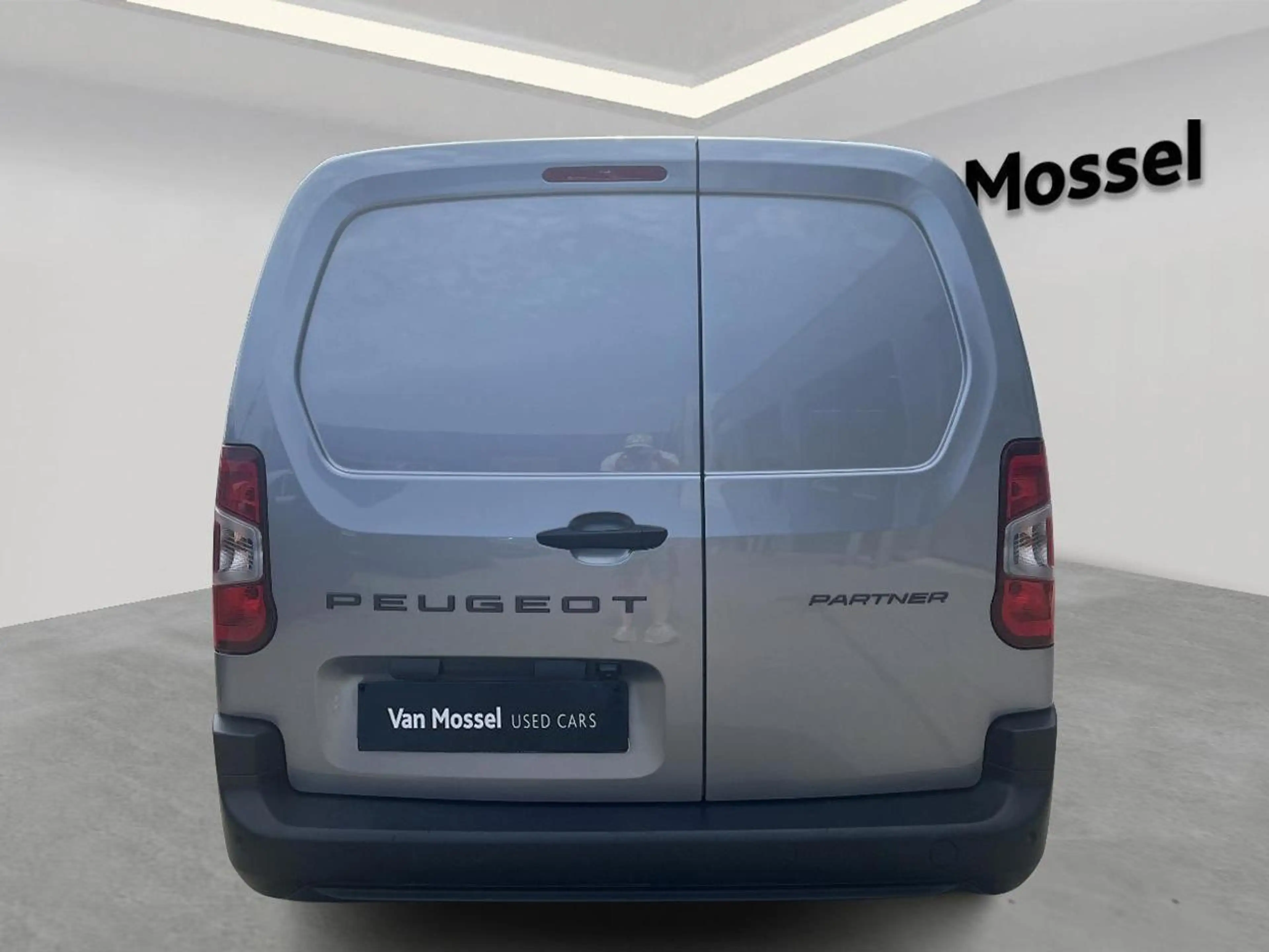 Peugeot Partner 1.5 BHDi L1 Heavy 96kW s/s EAT8 — photo 4