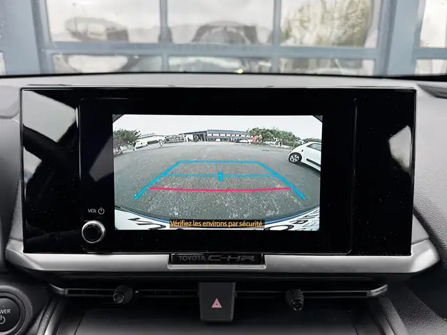 Toyota C-HR view 20