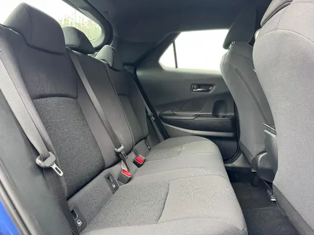 Toyota C-HR view 11