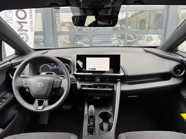 Toyota C-HR view 7
