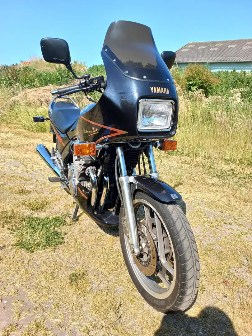 Yamaha XJ 900 Černá - 2
