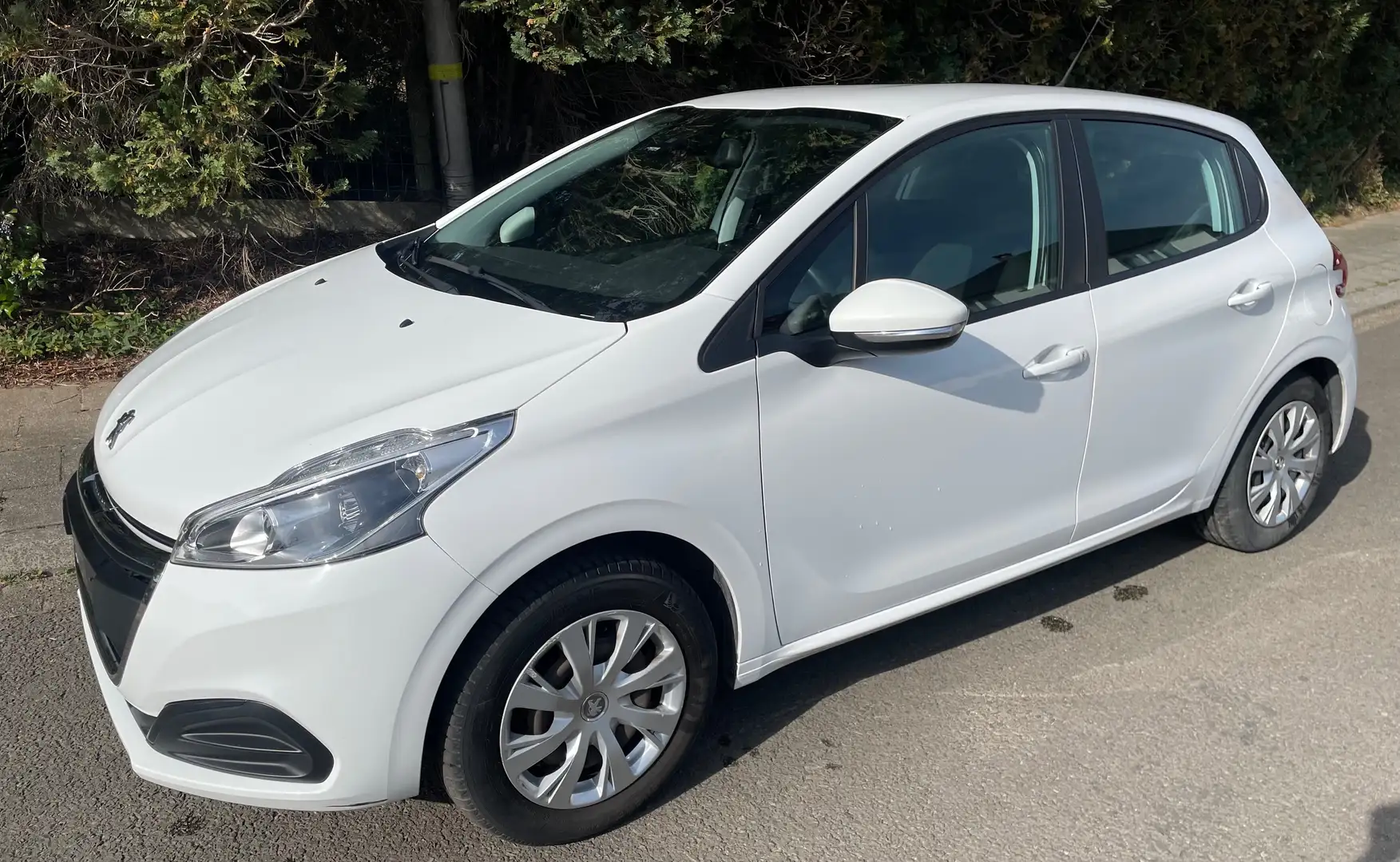 Peugeot 208 208 1.2i PureTech Signature S Blanc - 2