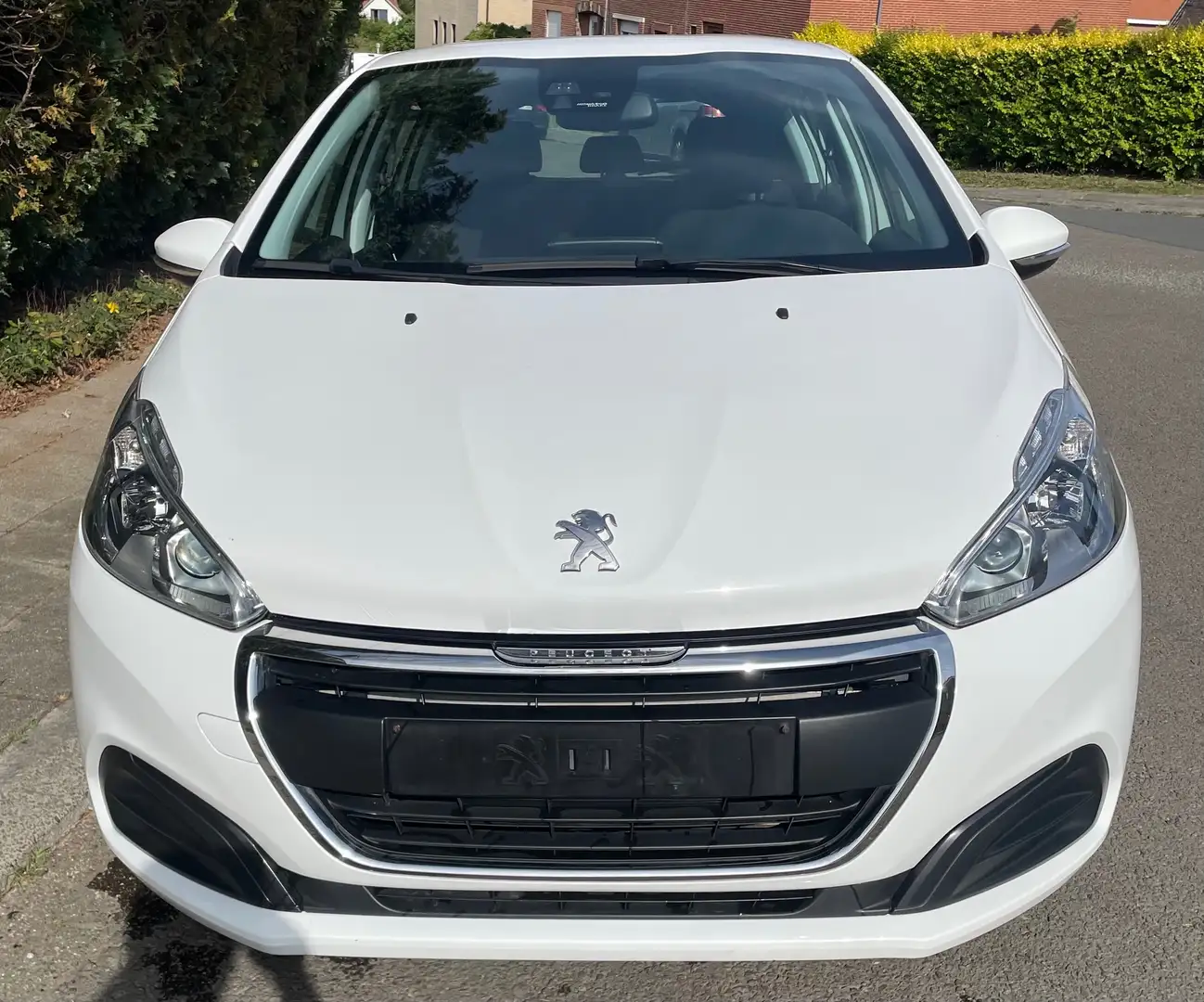 Peugeot 208 208 1.2i PureTech Signature S Blanc - 1