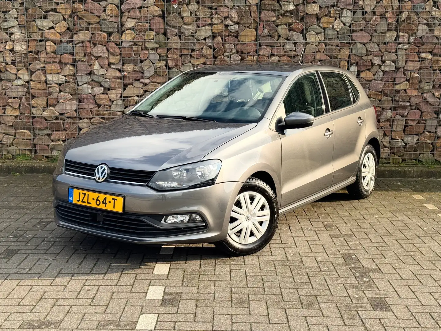 Volkswagen Polo 1.0 Comfortline Airco Grau - 1