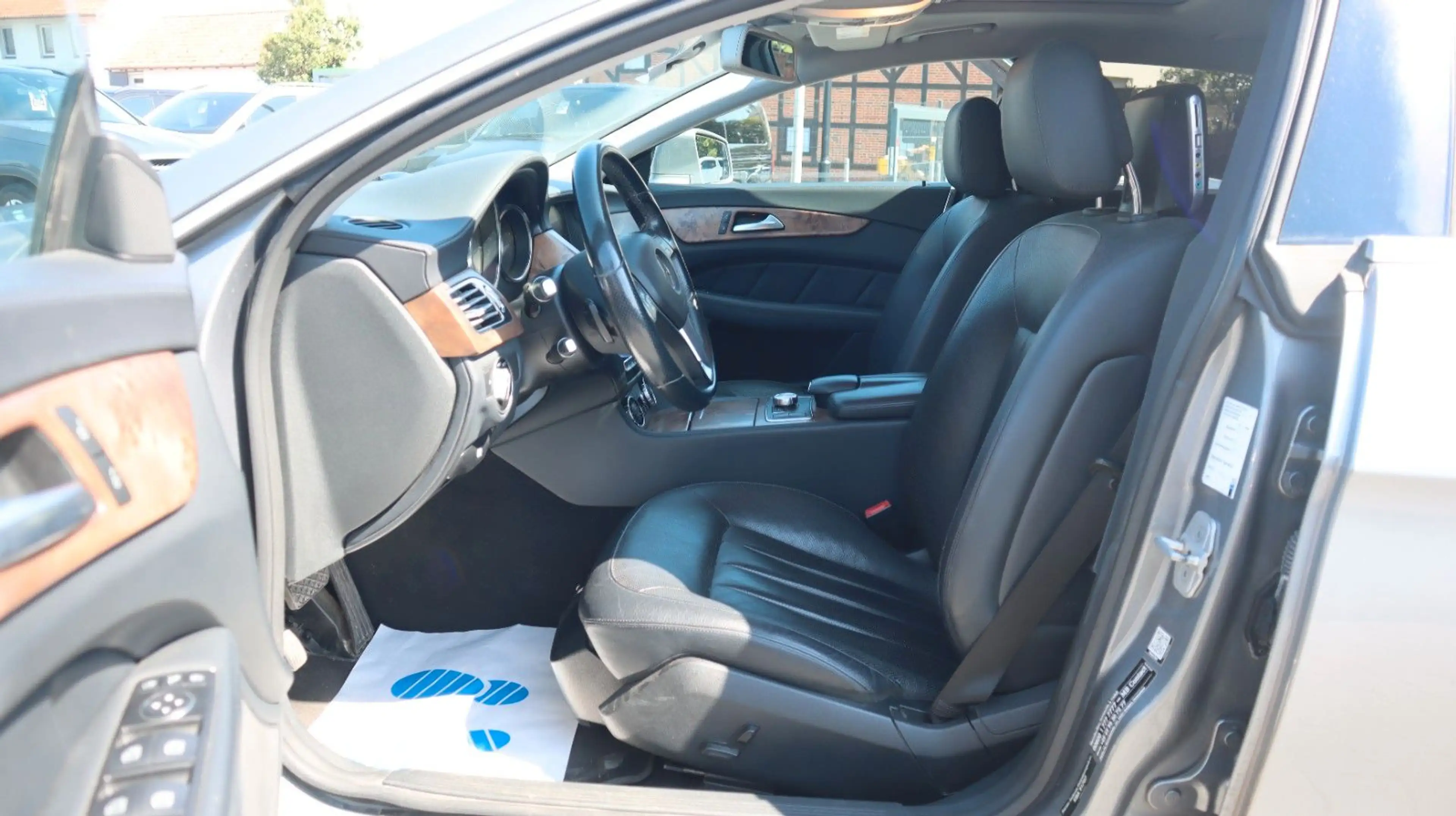 Mercedes-Benz CLS CLS 250 CDI SB COMAND Leder Sitzbel. LED Kamera — photo 9