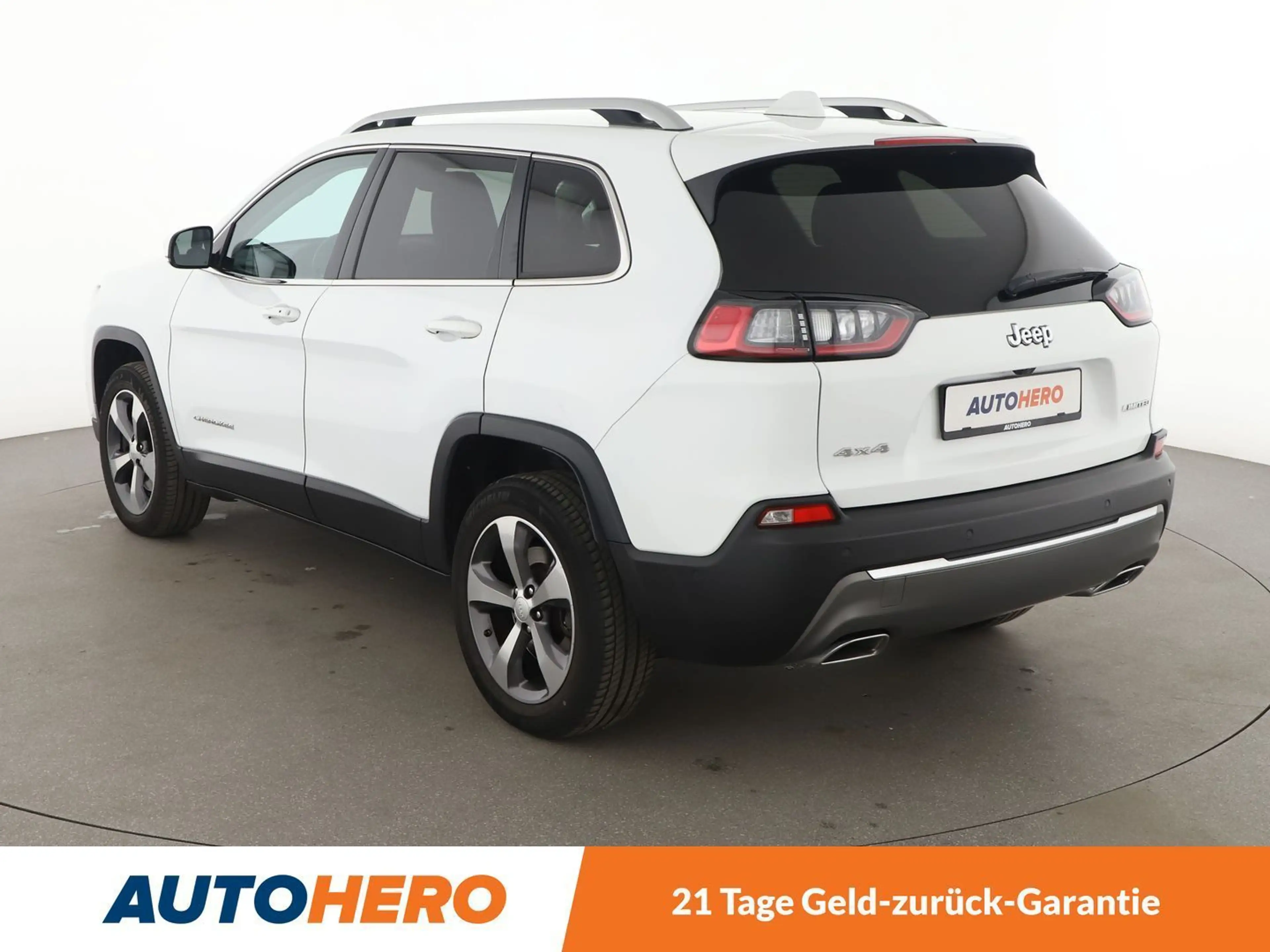 Jeep Cherokee 2.0 TGDI Limited 4WD Aut.*XENON*ACC*CAM*PDC*SHZ* — photo 4