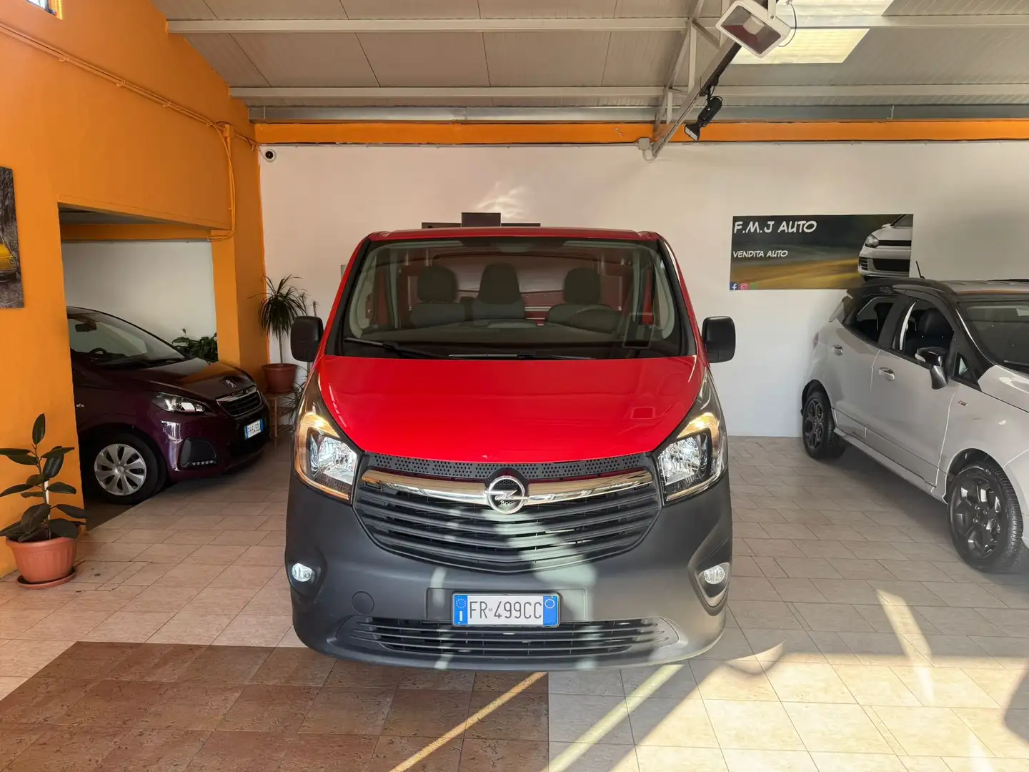 Opel Vivaro Rouge - 2