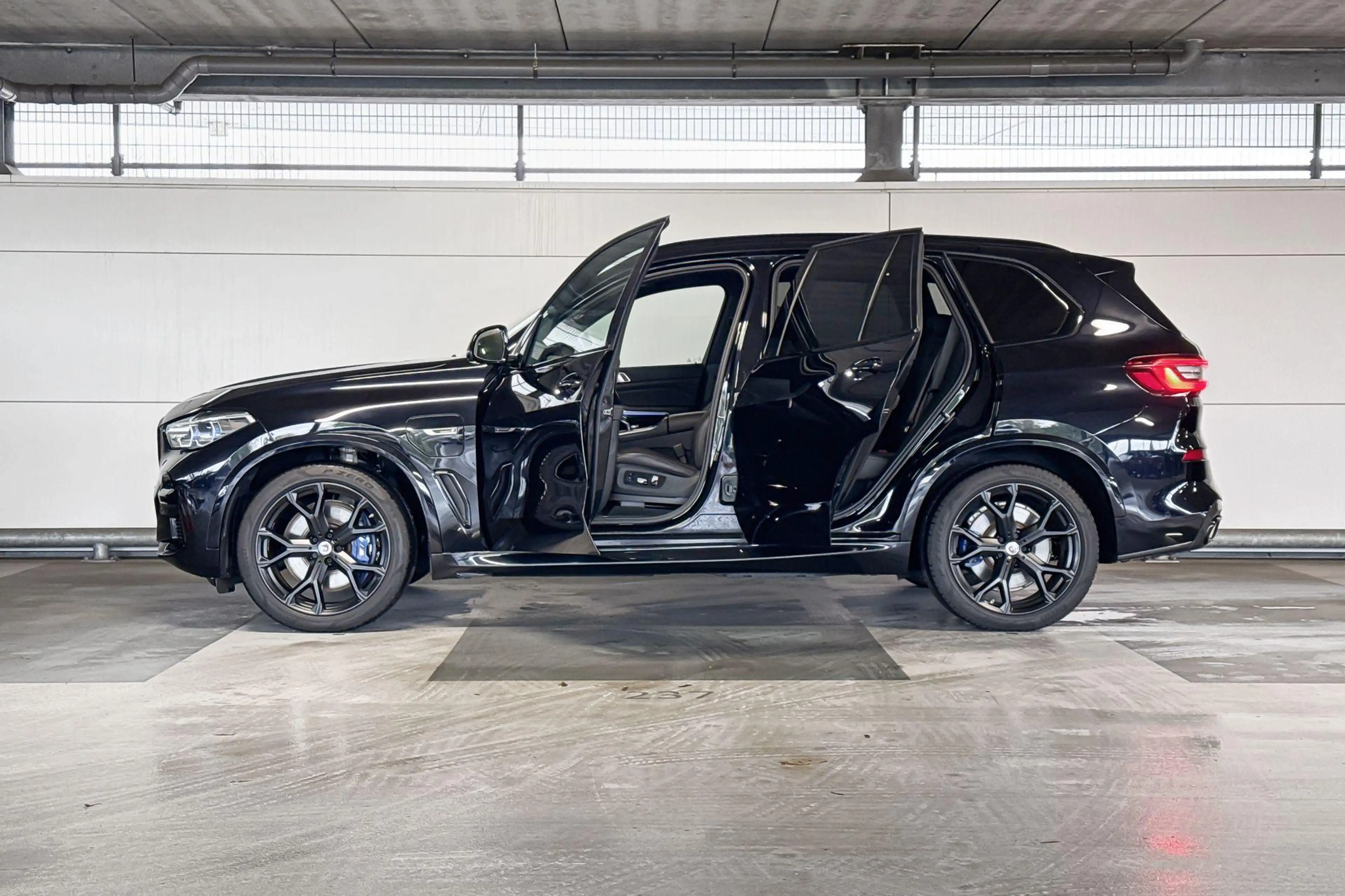 BMW X5 xDrive45e High Executive M-Sport — photo 3