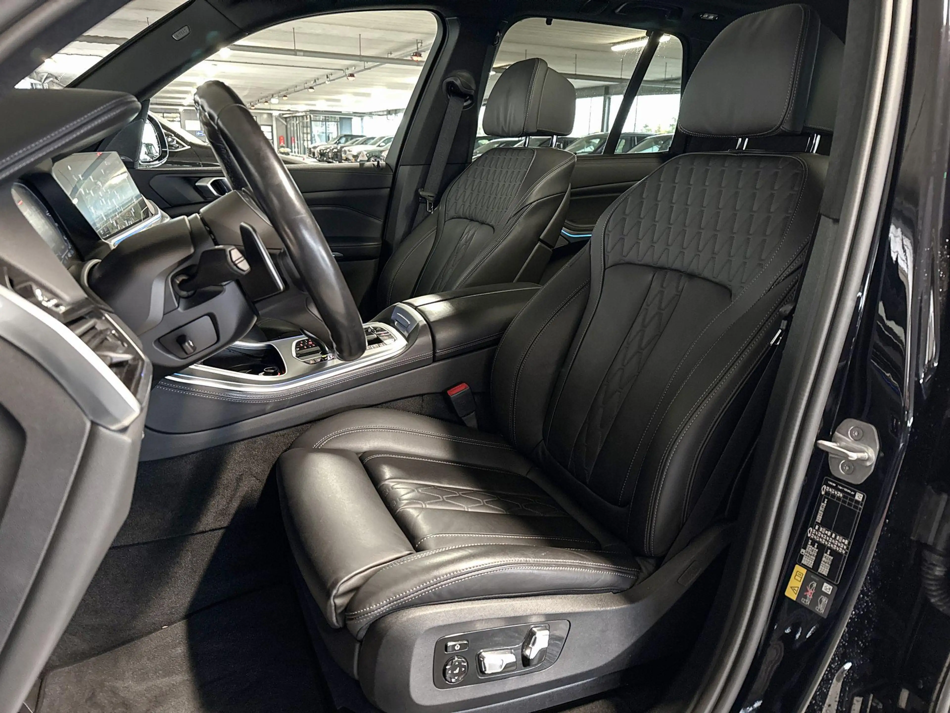 BMW X5 xDrive45e High Executive M-Sport — photo 9