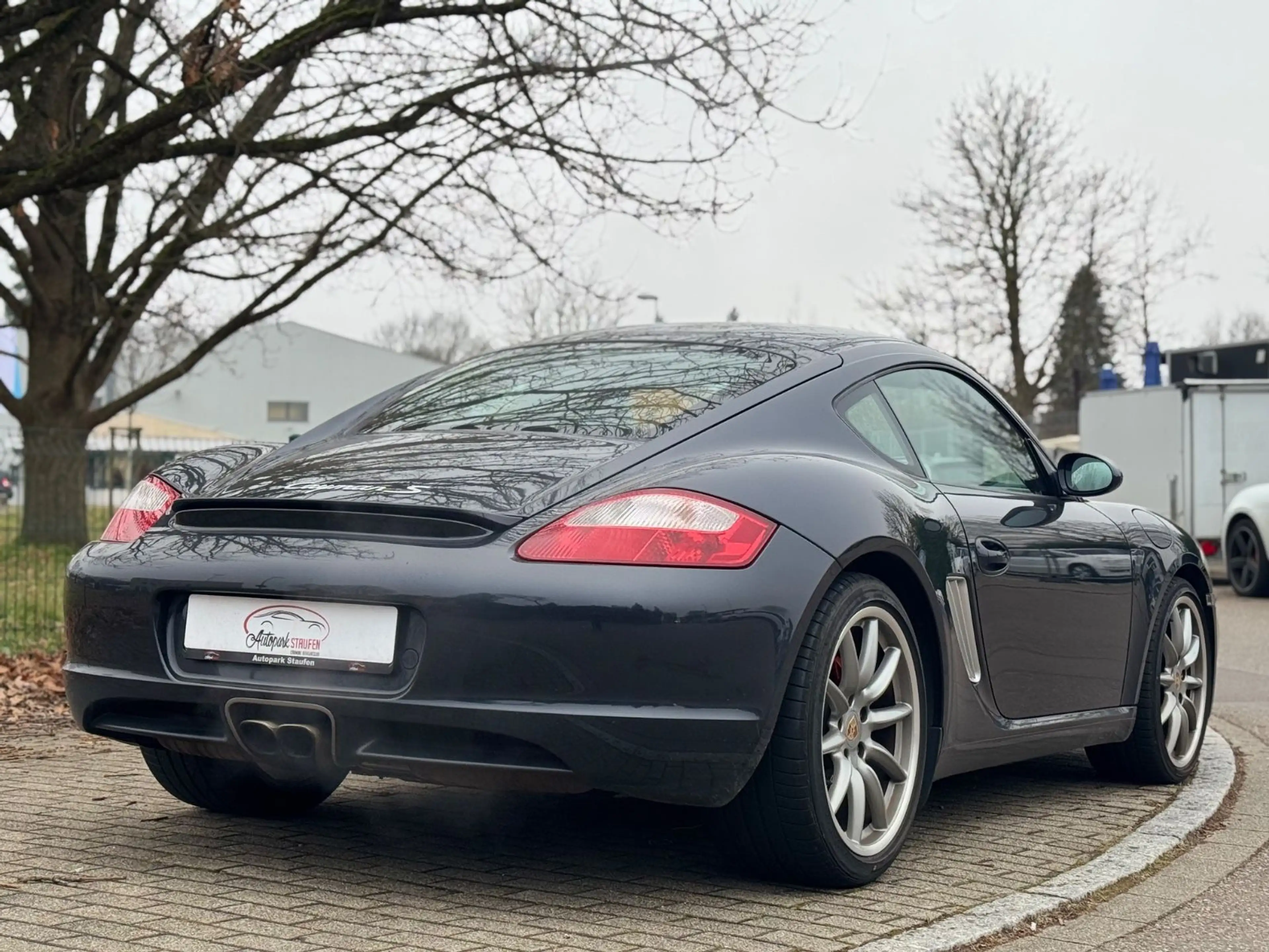 Porsche Cayman S — photo 7