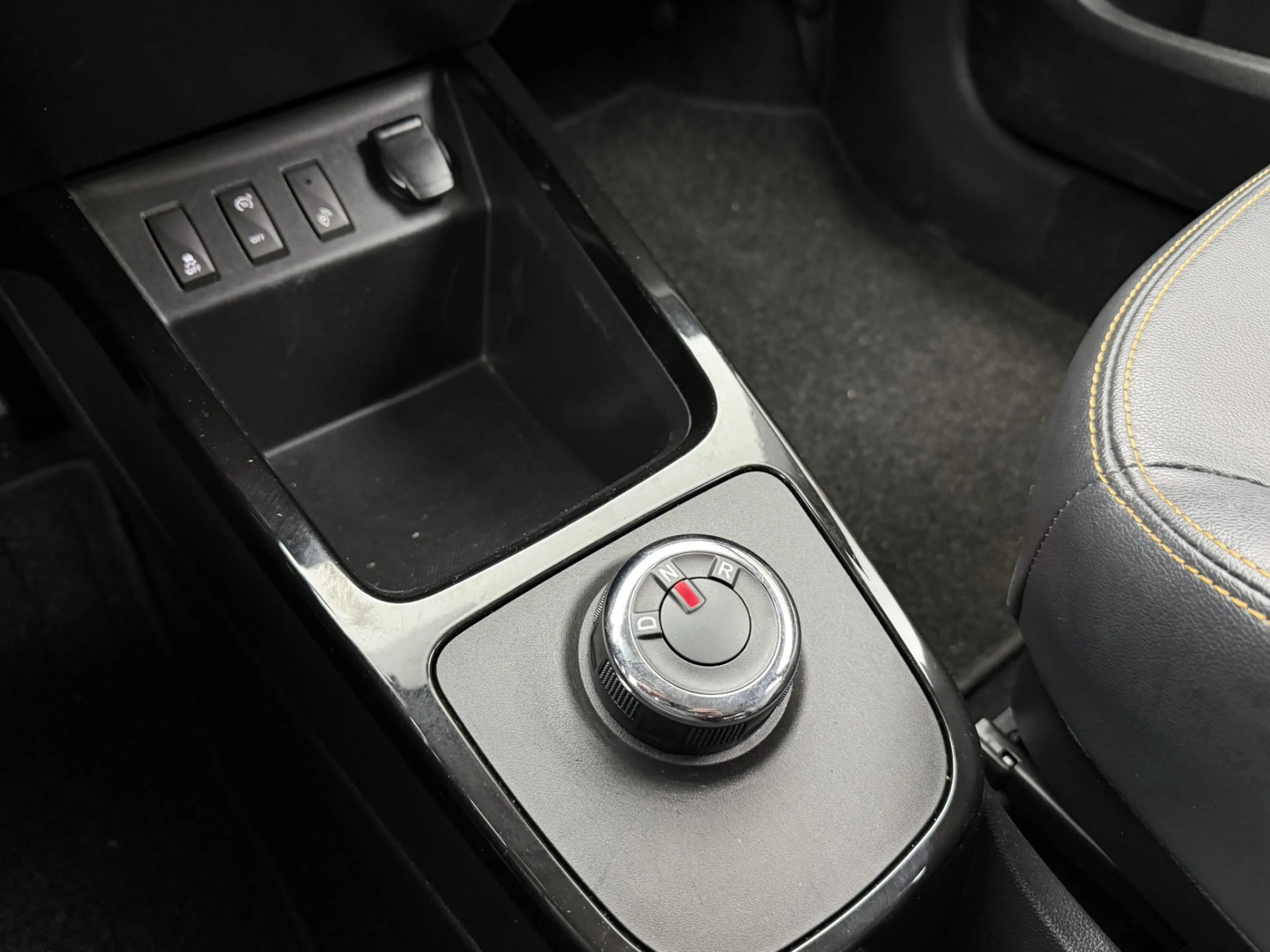 Dacia Spring Comfort Plus 27 kWh SOH 92,7% | Camera | Navigatie — photo 16