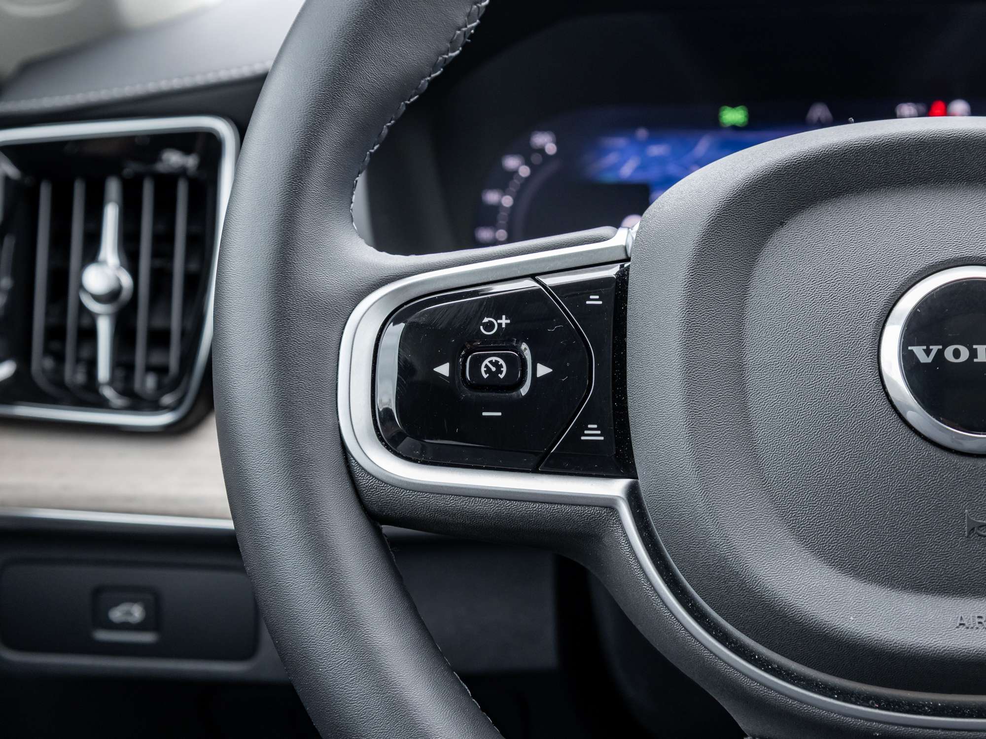 2026 Volvo XC90 B6 AWD 7-Seater|ULTRA LOW MILEAGE |ALMOST NEW CPO thumb 12