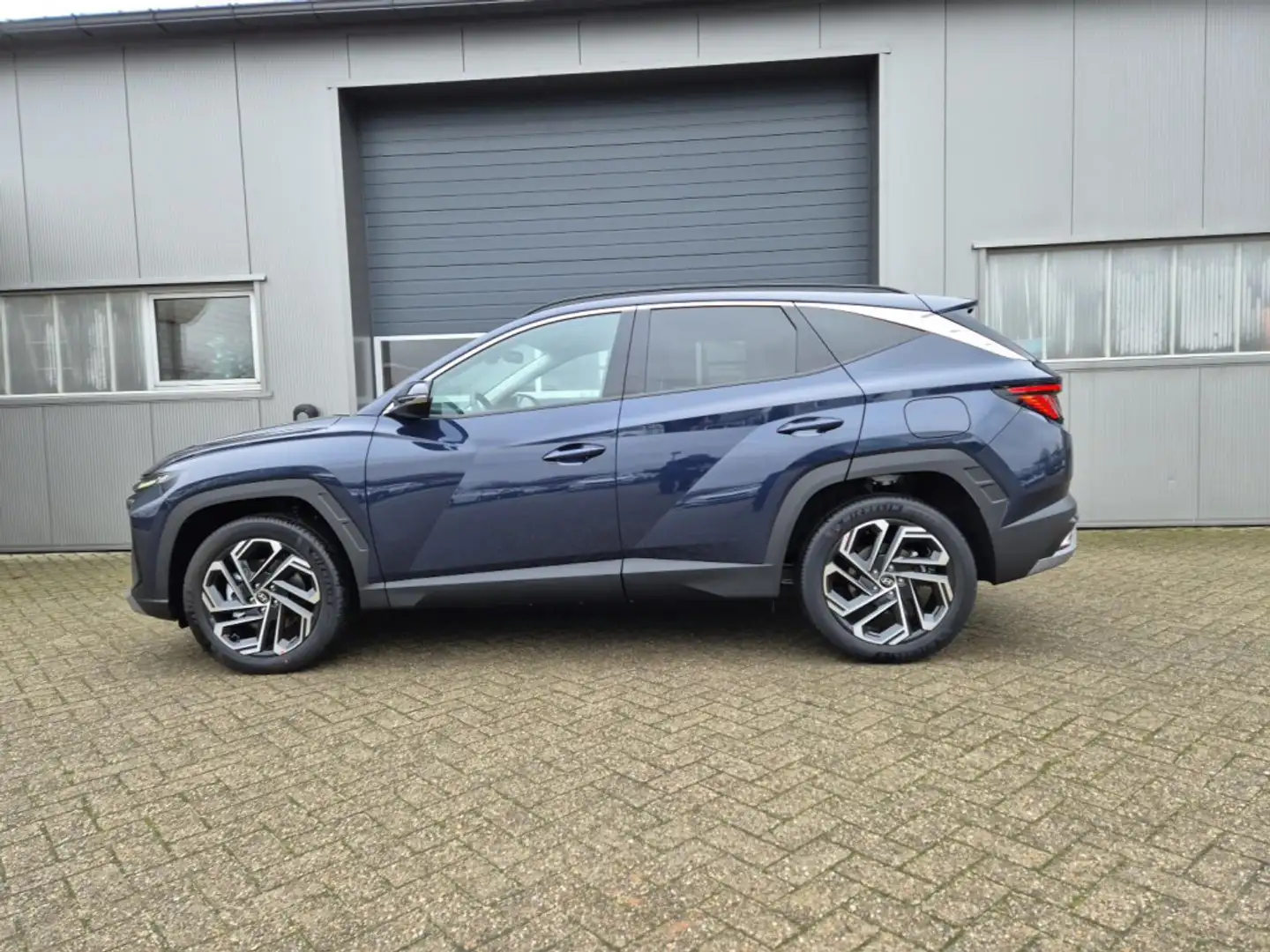 Hyundai TUCSON 1.6 T-GDI PHEV Trend FACELIFT MY2025 KRELL EL.HECK Blauw - 2