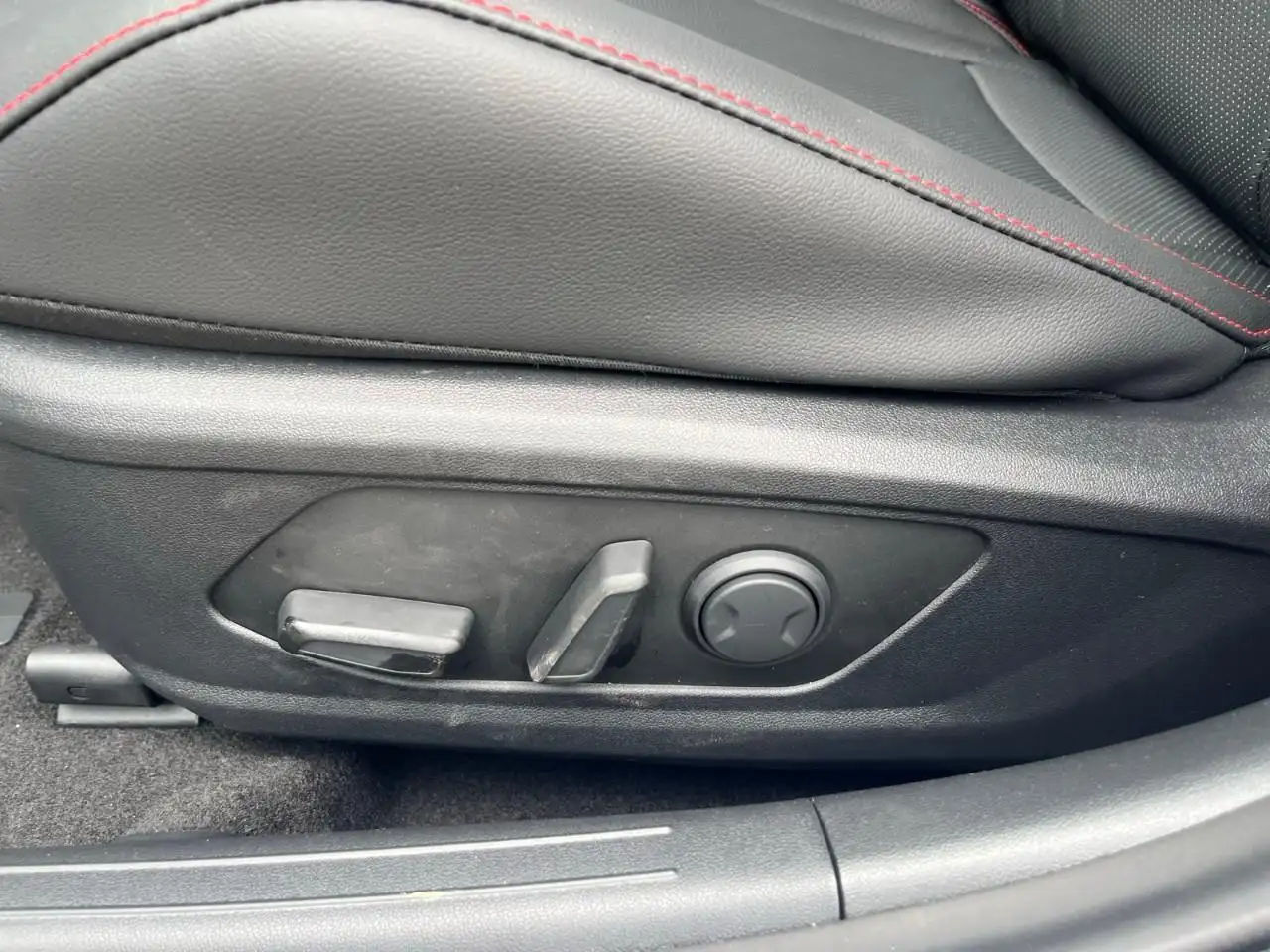 Hyundai ELANTRA снимка Hyundai ELANTRA