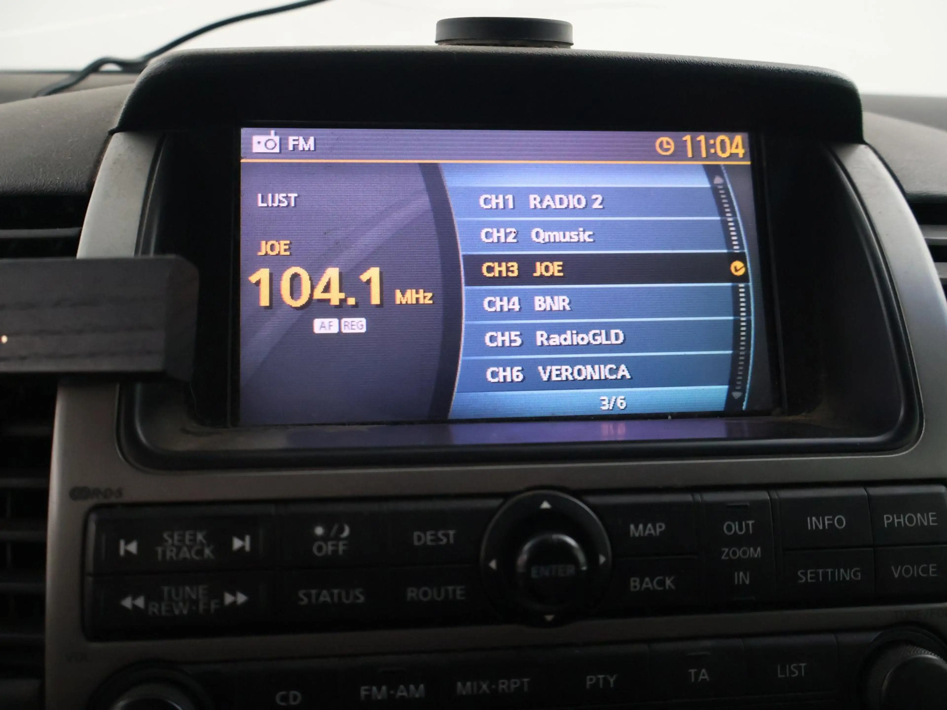 Nissan Navara 2.5 dCi XE 172 PK KING CAB COMFORT + TREKHAAK 3000 — photo 30