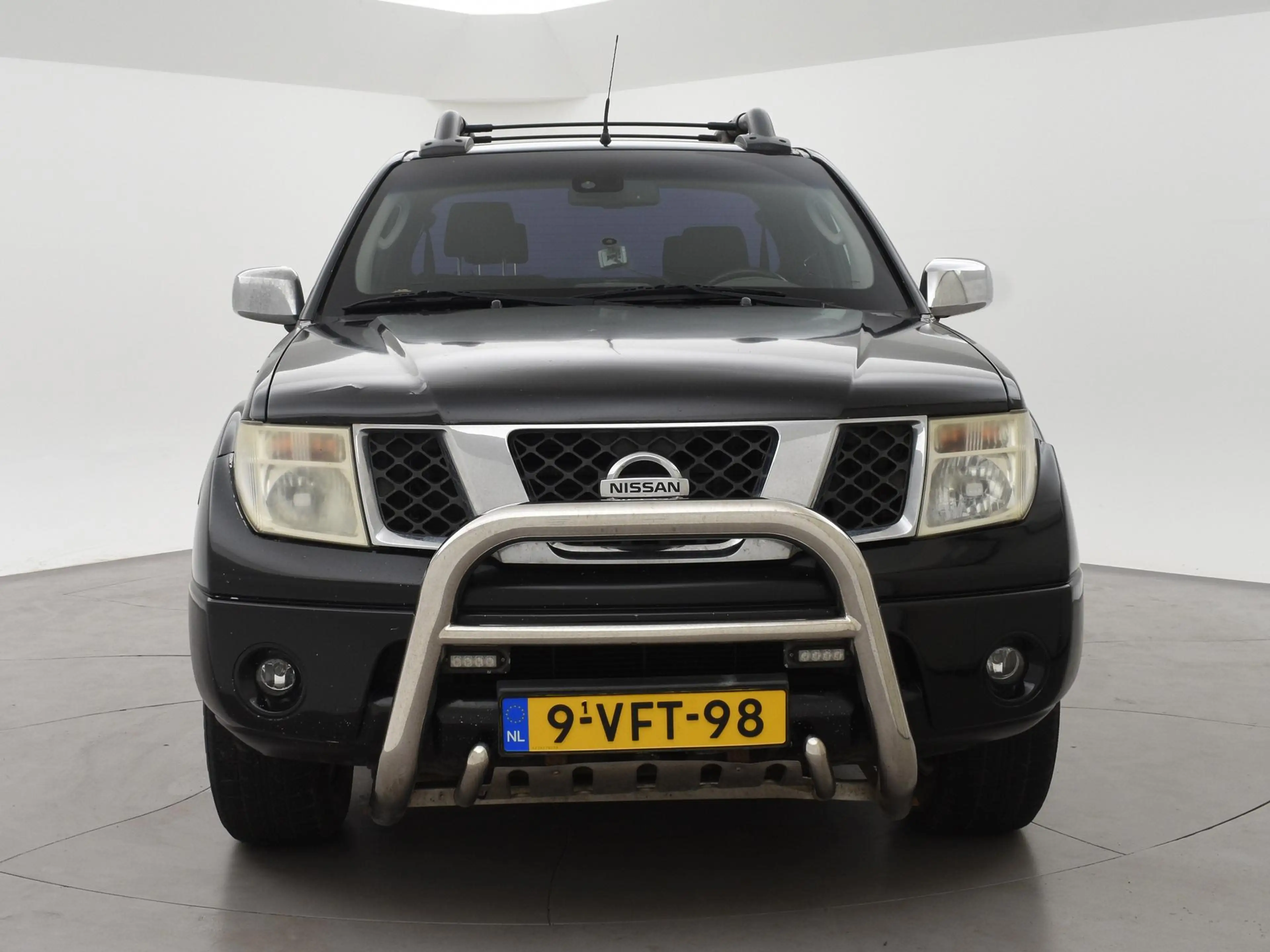 Nissan Navara 2.5 dCi XE 172 PK KING CAB COMFORT + TREKHAAK 3000 — photo 7