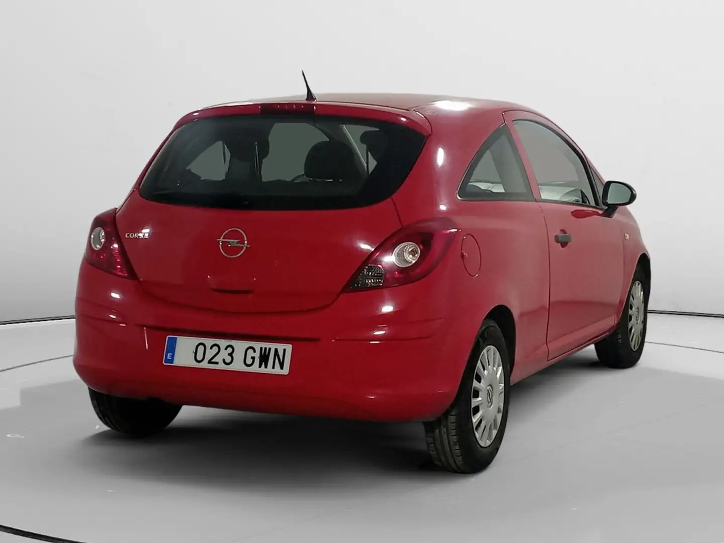 Opel Corsa 1.2 Essentia Rojo - 2