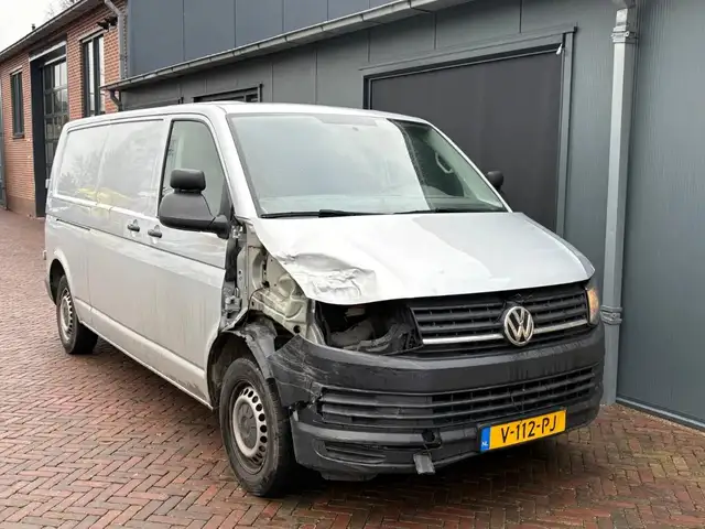 Volkswagen Transporter Lichte Schade 2.0 tdi L2 Carplay PDC boekjes Carpa