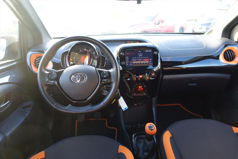 Toyota Aygo 1.0 VVT-i 72pk 5D x-JBL | AUTO AIRCO | CARPLAY | C — photo 12