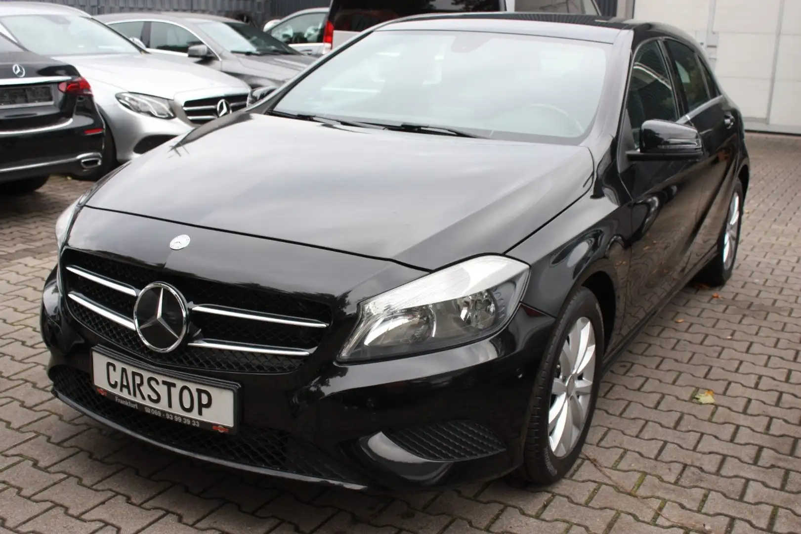 Mercedes-Benz A 180 A -Klasse A 180 BlueEfficiency Schwarz - 2