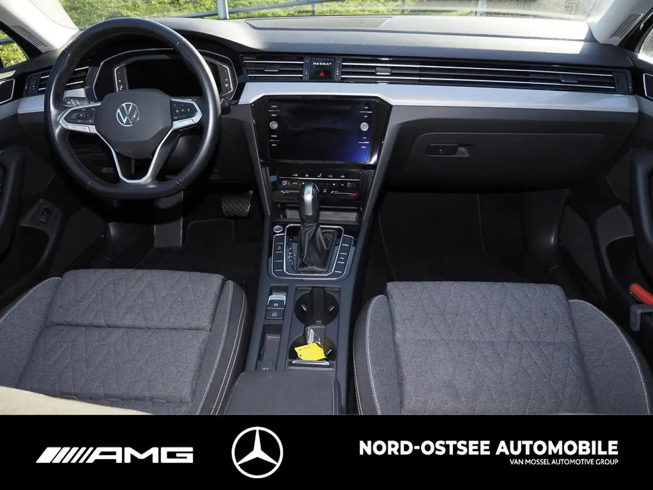 Volkswagen Passat Variant 1.5 TSI BUSINESS LED PDC NAVI DSG 11